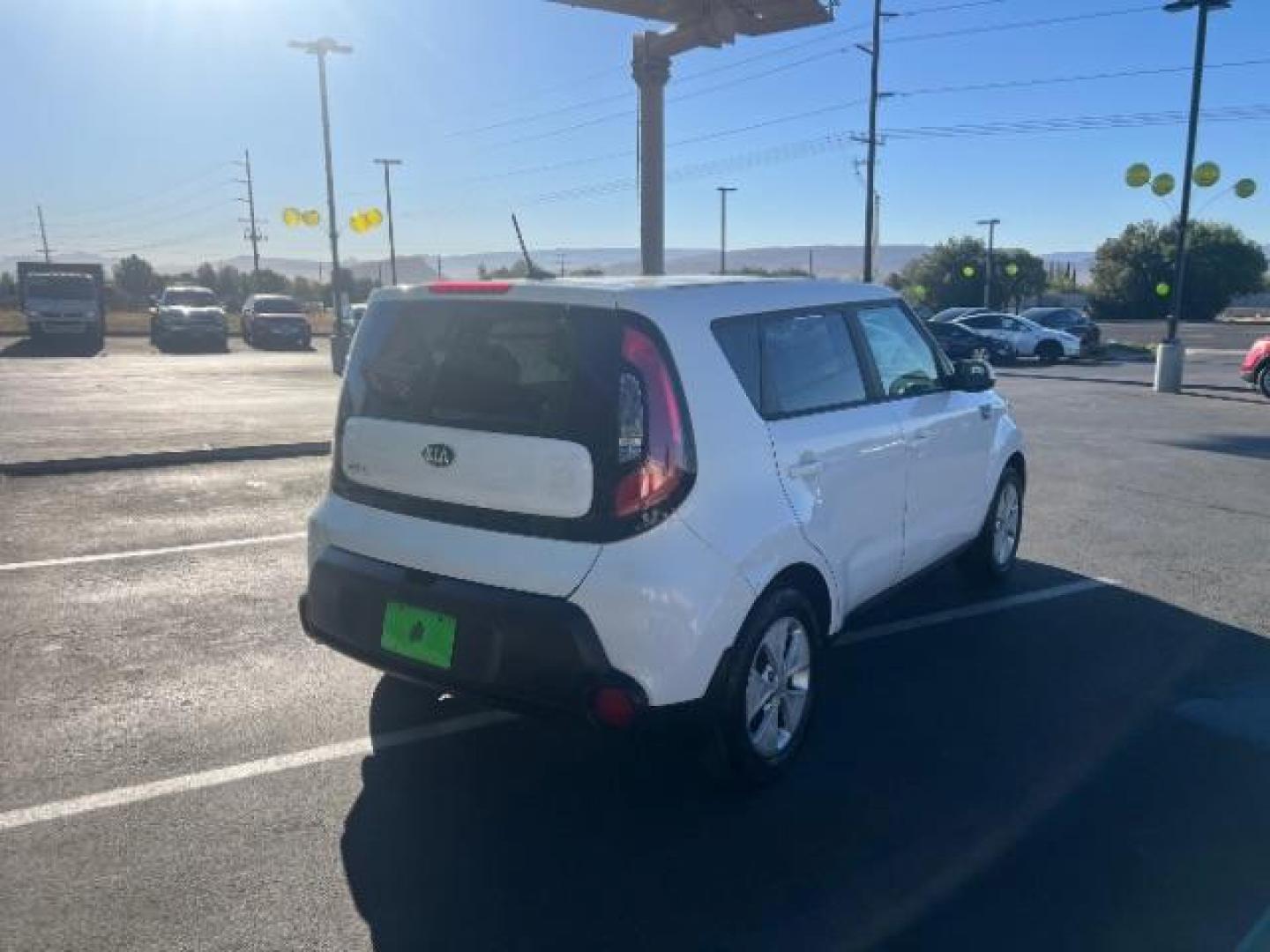 2014 Clear White /Black Kia Soul Base (KNDJN2A28E7) with an 1.6L L4 DOHC 16V engine, 6-Speed Automatic transmission, located at 940 North Main Street, Cedar City, UT, 84720, (435) 628-0023, 37.692936, -113.061897 - We specialize in helping ALL people get the best financing available. No matter your credit score, good, bad or none we can get you an amazing rate. Had a bankruptcy, divorce, or repossessions? We give you the green light to get your credit back on the road. Low down and affordable payments that fit - Photo#6