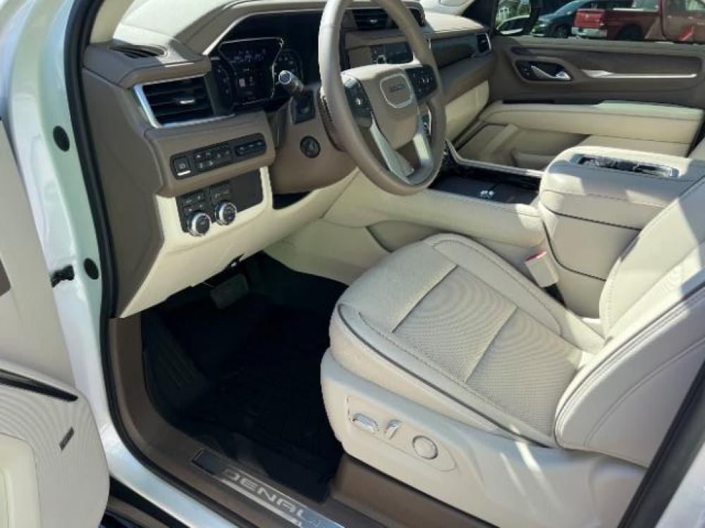 2021 White /Tan GMC Yukon XL Denali 4WD (1GKS2JKT8MR) with an 3.0L L6 DOHC 24V TURBO DIESEL engine, 6-Speed Automatic transmission, located at 1865 East Red Hills Pkwy, St. George, 84770, (435) 628-0023, 37.120850, -113.543640 - Beautiful and rare! Denali Duramax. Powerful engine with amazing MPG. This one owner Yukon XL is in excellent condition. 4x4, 3.0 I6 Turbo Diesel engine, Average 27 mpg, Panoramic sunroof, Cruise control, Heads up display, Power center console, Handsfree liftgate, Cooled and heated seats, heated s - Photo #14