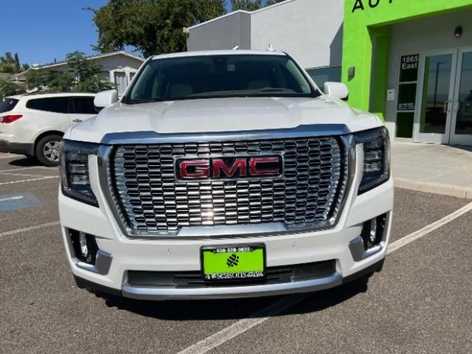 2021 White /Tan GMC Yukon XL Denali 4WD (1GKS2JKT8MR) with an 3.0L L6 DOHC 24V TURBO DIESEL engine, 6-Speed Automatic transmission, located at 1865 East Red Hills Pkwy, St. George, 84770, (435) 628-0023, 37.120850, -113.543640 - Beautiful and rare! Denali Duramax. Powerful engine with amazing MPG. This one owner Yukon XL is in excellent condition. 4x4, 3.0 I6 Turbo Diesel engine, Average 27 mpg, Panoramic sunroof, Cruise control, Heads up display, Power center console, Handsfree liftgate, Cooled and heated seats, heated s - Photo #3