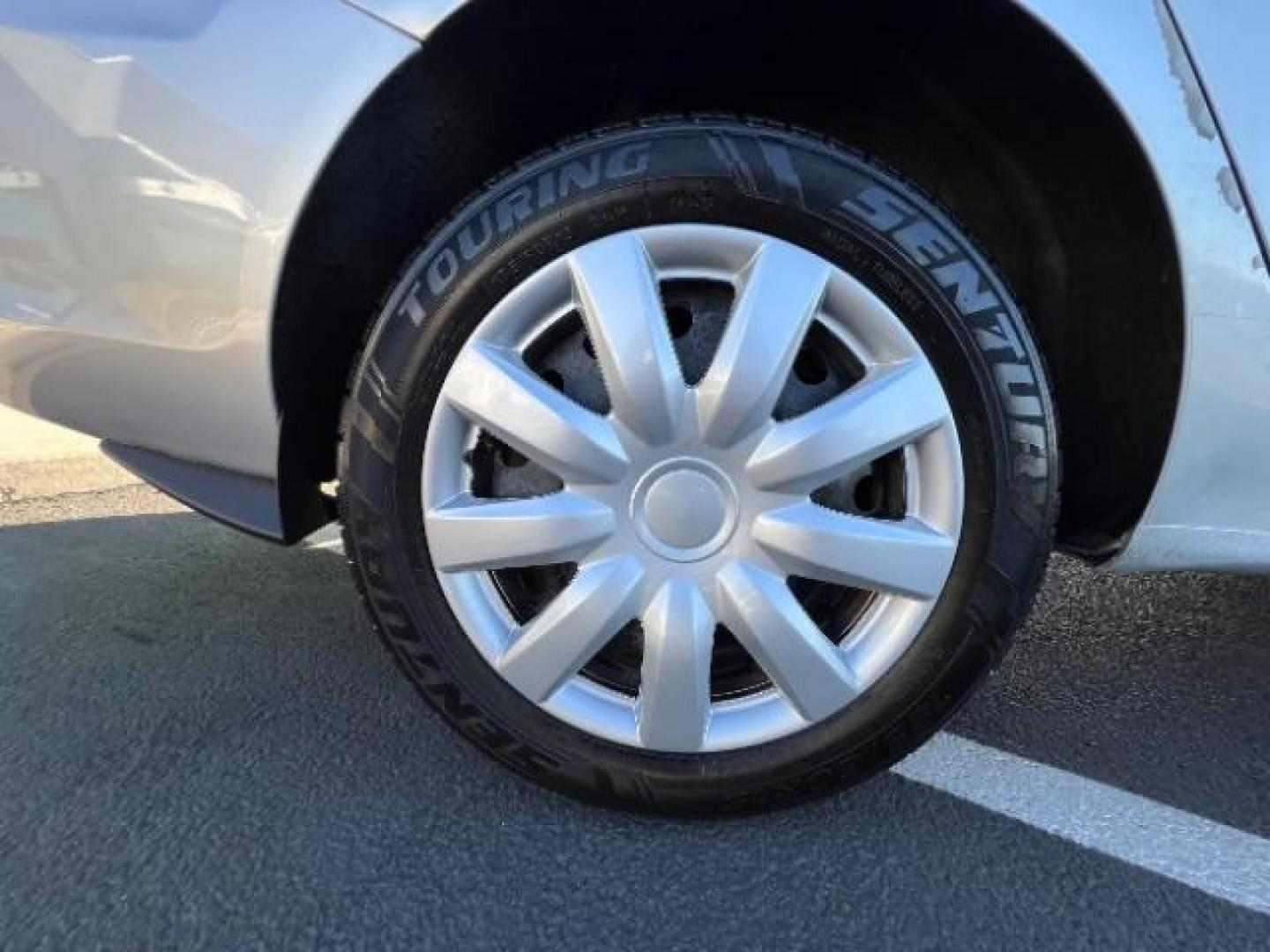 2012 Ingot Silver Metalli /Charcoal Black Cloth Ford Fiesta SE Sedan (3FADP4BJ2CM) with an 1.6L L4 DOHC 16V engine, 6-Speed Automatic transmission, located at 940 North Main Street, Cedar City, UT, 84720, (435) 628-0023, 37.692936, -113.061897 - Photo#9