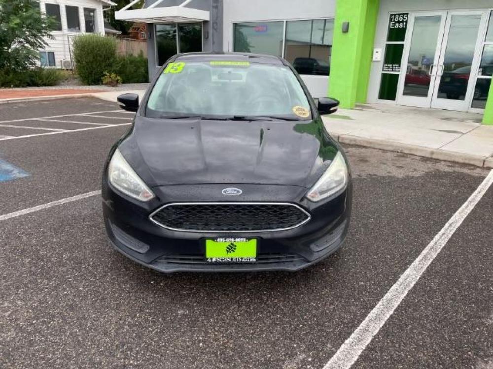2015 Tuxedo Black Metallic /Charcoal Black Insert w/Warm Steel Surround, cloth Ford Focus SE Sedan (1FADP3F21FL) with an 2.0L L4 DOHC 16V engine, 6-Speed Automatic transmission, located at 1865 East Red Hills Pkwy, St. George, 84770, (435) 628-0023, 37.120850, -113.543640 - We specialize in helping ALL people get the best financing available. No matter your credit score, good, bad or none we can get you an amazing rate. Had a bankruptcy, divorce, or repossessions? We give you the green light to get your credit back on the road. Low down and affordable payments that fit - Photo #1