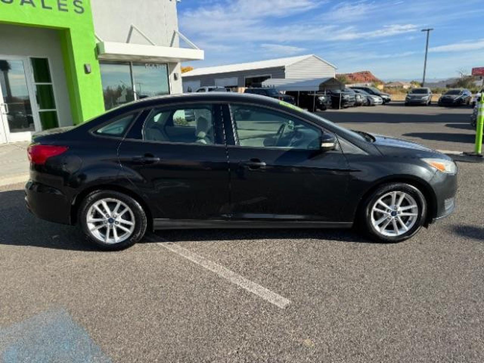 2015 Tuxedo Black Metalli /Charcoal Black Inser Ford Focus SE Sedan (1FADP3F21FL) with an 2.0L L4 DOHC 16V engine, 6-Speed Automatic transmission, located at 1865 East Red Hills Pkwy, St. George, 84770, (435) 628-0023, 37.120850, -113.543640 - We specialize in helping ALL people get the best financing available. No matter your credit score, good, bad or none we can get you an amazing rate. Had a bankruptcy, divorce, or repossessions? We give you the green light to get your credit back on the road. Low down and affordable payments that fit - Photo #9