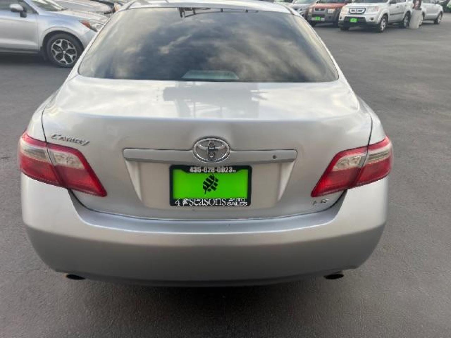 2007 Titanium Metallic /Bisque Cloth Interio Toyota Camry LE V6 (4T1BK46KX7U) with an 3.5L V6 DOHC 24V engine, 6-Speed Automatic transmission, located at 1865 East Red Hills Pkwy, St. George, 84770, (435) 628-0023, 37.120850, -113.543640 - This vehicle is a Mechanic Special. This means it will need some love. Runs a drives fine but has body damage, leaks or other mechanical issues. It did NOT pass our 50 point inspection. Get a great deal on a less than perfect car. These cars do NOT qualify for our in house financing. Cash and carry, - Photo#5