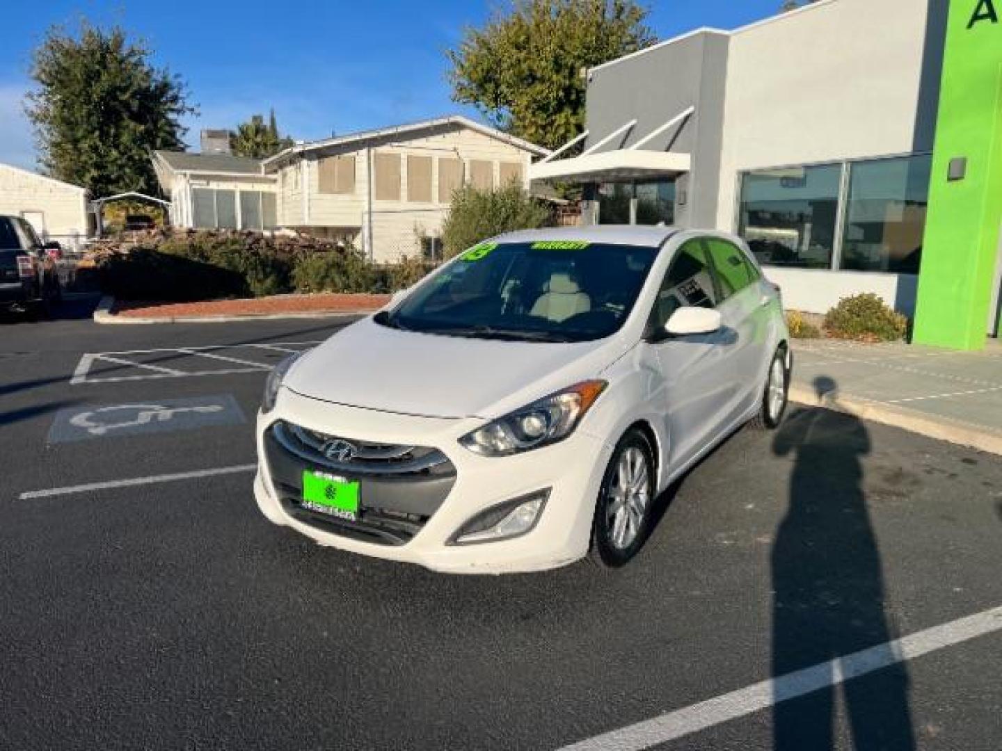 2013 Monaco White /Beige Cloth Interior Hyundai Elantra GT A/T (KMHD35LE6DU) with an 1.8L L4 16V DOHC engine, 6-Speed Automatic transmission, located at 1865 East Red Hills Pkwy, St. George, 84770, (435) 628-0023, 37.120850, -113.543640 - Photo#2