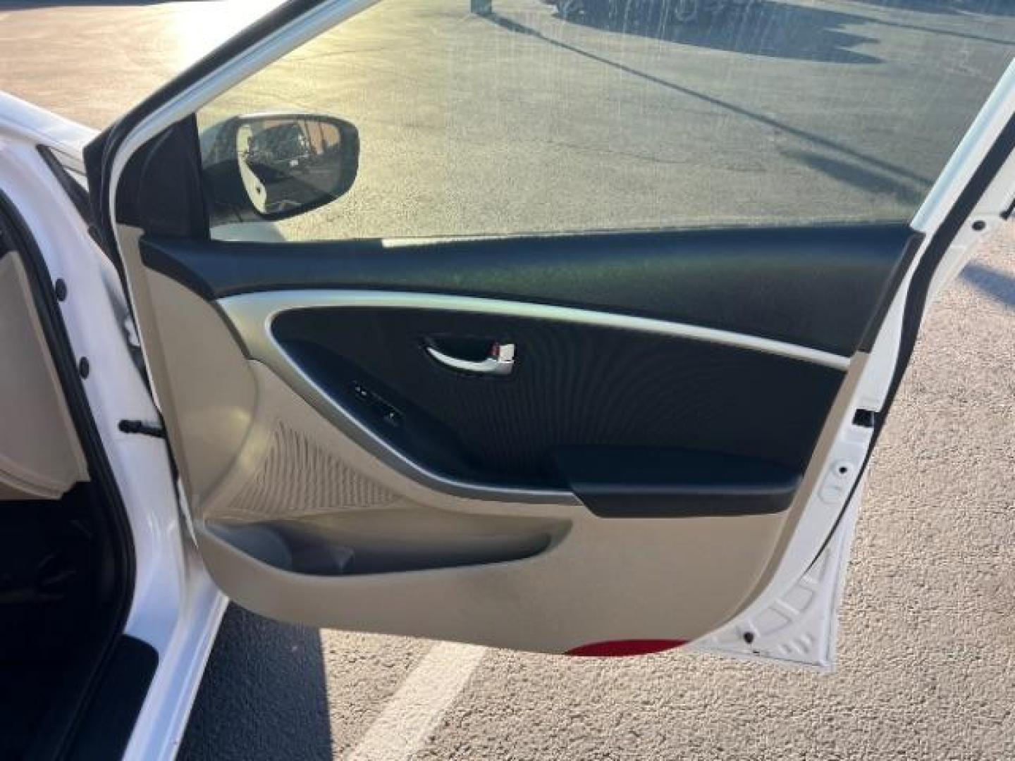 2013 Monaco White /Beige Cloth Interior Hyundai Elantra GT A/T (KMHD35LE6DU) with an 1.8L L4 16V DOHC engine, 6-Speed Automatic transmission, located at 1865 East Red Hills Pkwy, St. George, 84770, (435) 628-0023, 37.120850, -113.543640 - Photo#30