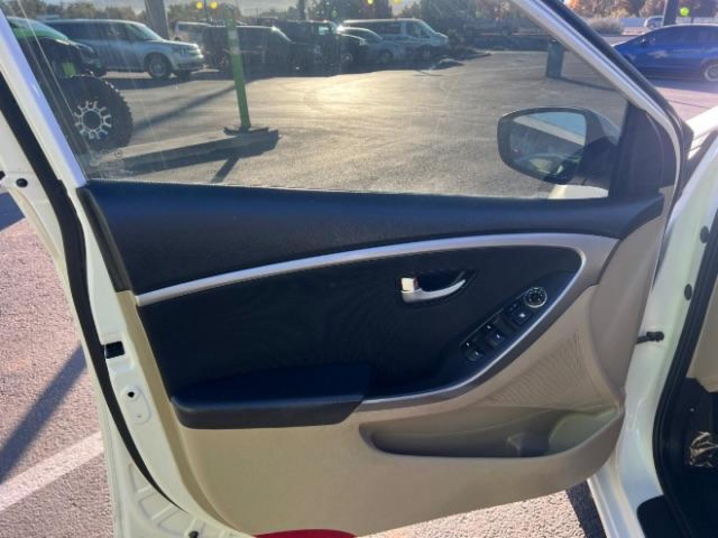 2013 Monaco White /Beige Cloth Interior Hyundai Elantra GT A/T (KMHD35LE6DU) with an 1.8L L4 16V DOHC engine, 6-Speed Automatic transmission, located at 1865 East Red Hills Pkwy, St. George, 84770, (435) 628-0023, 37.120850, -113.543640 - Photo#11