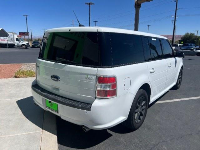 2014 White Suede /Charcoal Black Ford Flex SE FWD (2FMGK5B87EB) with an 3.5L V6 DOHC 24V engine, 6-Speed Automatic Overdrive transmission, located at 1865 East Red Hills Pkwy, St. George, 84770, (435) 628-0023, 37.120850, -113.543640 - Need three-row space without a huge truck payment? This White Suede 2014 Ford Flex SE FWD brings a 3.5L V6, 6-speed automatic, and front-wheel drive - the practical Flex layout families still love around Southern Utah. We specialize in in-house financing and work with all credit types - good, fair,- Photo#6