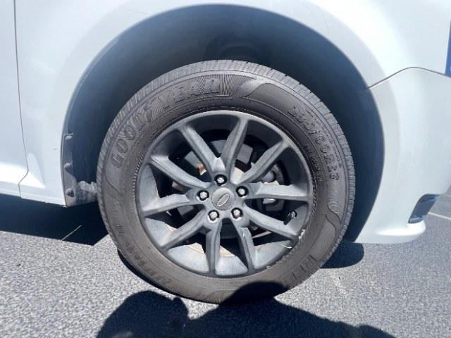 2014 White Suede /Charcoal Black Ford Flex SE FWD (2FMGK5B87EB) with an 3.5L V6 DOHC 24V engine, 6-Speed Automatic Overdrive transmission, located at 1865 East Red Hills Pkwy, St. George, 84770, (435) 628-0023, 37.120850, -113.543640 - Need three-row space without a huge truck payment? This White Suede 2014 Ford Flex SE FWD brings a 3.5L V6, 6-speed automatic, and front-wheel drive - the practical Flex layout families still love around Southern Utah. We specialize in in-house financing and work with all credit types - good, fair,- Photo#8