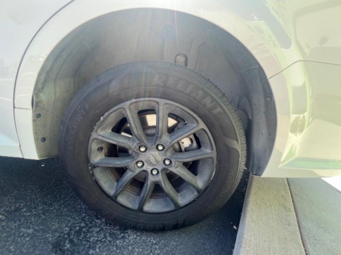 2014 White Suede /Charcoal Black Ford Flex SE FWD (2FMGK5B87EB) with an 3.5L V6 DOHC 24V engine, 6-Speed Automatic Overdrive transmission, located at 1865 East Red Hills Pkwy, St. George, 84770, (435) 628-0023, 37.120850, -113.543640 - Versatile Southern Utah travel starts with this 2014 Ford Flex SE FWD. Its 3.5L V6 engine, 6-speed automatic transmission, and front-wheel drive make it a smart fit for family trips, commuting, and three-row travel. With 147700 miles, this Flex is ready for its next adventure. The SE adds three-row- Photo#10