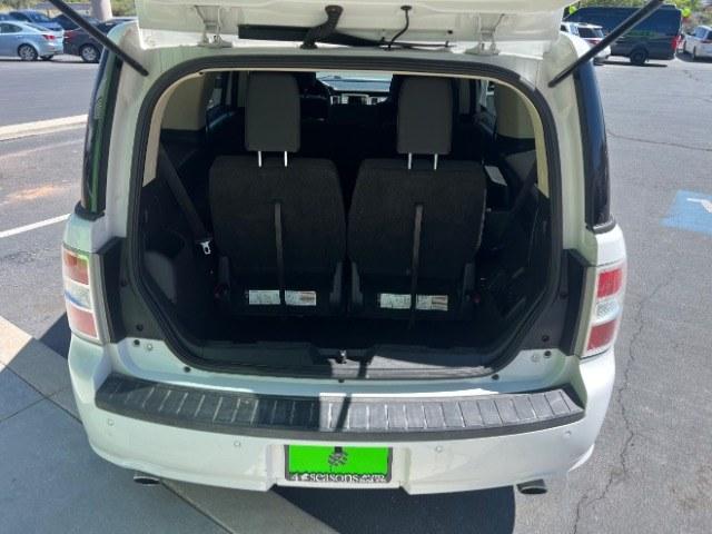 2014 White Suede /Charcoal Black Ford Flex SE FWD (2FMGK5B87EB) with an 3.5L V6 DOHC 24V engine, 6-Speed Automatic Overdrive transmission, located at 1865 East Red Hills Pkwy, St. George, 84770, (435) 628-0023, 37.120850, -113.543640 - Need three-row space without a huge truck payment? This White Suede 2014 Ford Flex SE FWD brings a 3.5L V6, 6-speed automatic, and front-wheel drive - the practical Flex layout families still love around Southern Utah. We specialize in in-house financing and work with all credit types - good, fair,- Photo#26