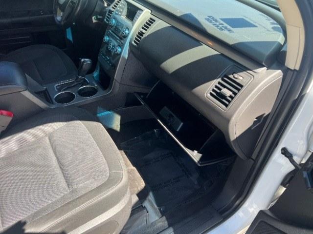 2014 White Suede /Charcoal Black Ford Flex SE FWD (2FMGK5B87EB) with an 3.5L V6 DOHC 24V engine, 6-Speed Automatic Overdrive transmission, located at 1865 East Red Hills Pkwy, St. George, 84770, (435) 628-0023, 37.120850, -113.543640 - Need three-row space without a huge truck payment? This White Suede 2014 Ford Flex SE FWD brings a 3.5L V6, 6-speed automatic, and front-wheel drive - the practical Flex layout families still love around Southern Utah. We specialize in in-house financing and work with all credit types - good, fair,- Photo#31
