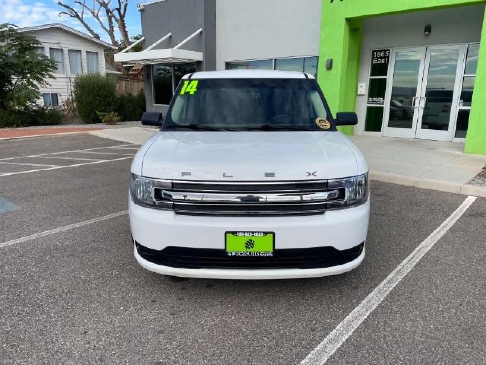 2014 White Suede /Charcoal Black Ford Flex SE FWD (2FMGK5B87EB) with an 3.5L V6 DOHC 24V engine, 6-Speed Automatic Overdrive transmission, located at 1865 East Red Hills Pkwy, St. George, 84770, (435) 628-0023, 37.120850, -113.543640 - We specialize in helping ALL people get the best financing available. No matter your credit score, good, bad or none we can get you an amazing rate. Had a bankruptcy, divorce, or repossessions? We give you the green light to get your credit back on the road. Low down and affordable payments that fit - Photo #2