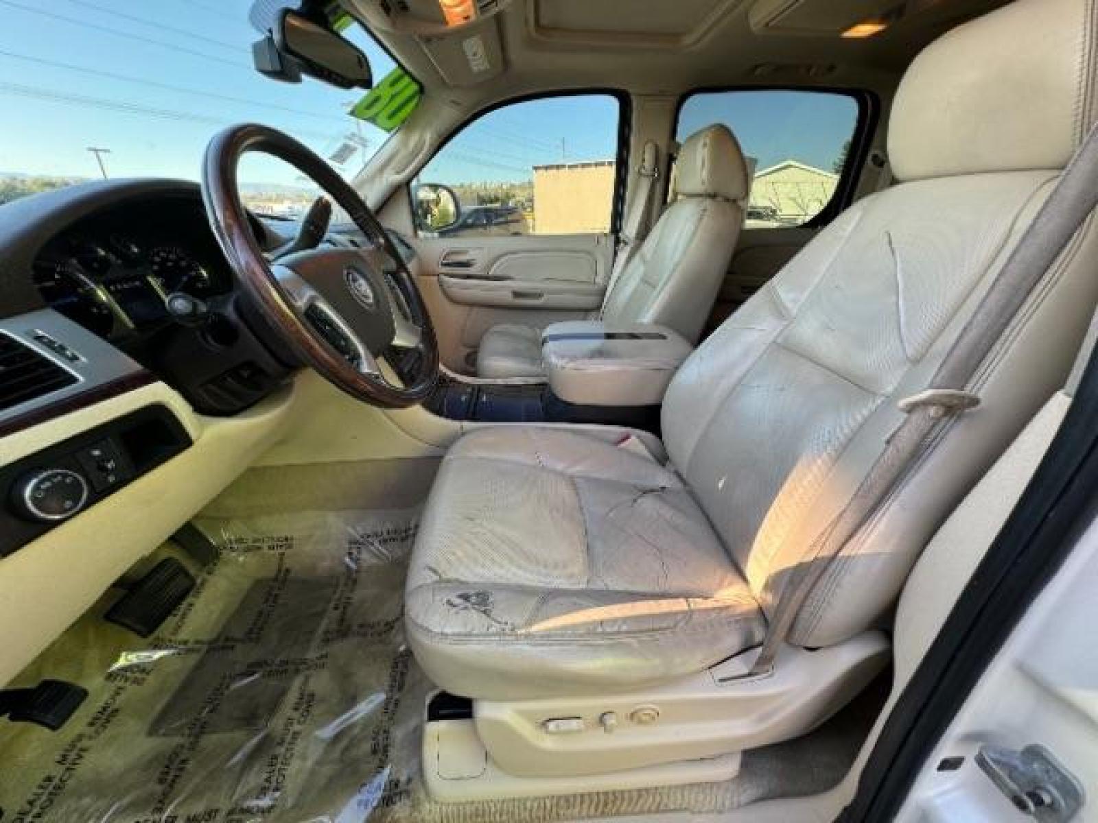 2008 White Diamond /Cocoa/Very Light Cashmere Leather Interior Cadillac Escalade ESV (1GYFK66838R) with an 6.2L V8 OHV 16V engine, 6-Speed Automatic transmission, located at 1865 East Red Hills Pkwy, St. George, 84770, (435) 628-0023, 37.120850, -113.543640 - We specialize in helping ALL people get the best financing available. No matter your credit score, good, bad or none we can get you an amazing rate. Had a bankruptcy, divorce, or repossessions? We give you the green light to get your credit back on the road. Low down and affordable payments that fit - Photo #14