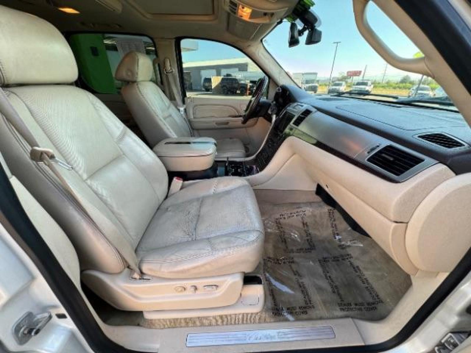 2008 White Diamond /Cocoa/Very Light Cashmere Leather Interior Cadillac Escalade ESV (1GYFK66838R) with an 6.2L V8 OHV 16V engine, 6-Speed Automatic transmission, located at 1865 East Red Hills Pkwy, St. George, 84770, (435) 628-0023, 37.120850, -113.543640 - We specialize in helping ALL people get the best financing available. No matter your credit score, good, bad or none we can get you an amazing rate. Had a bankruptcy, divorce, or repossessions? We give you the green light to get your credit back on the road. Low down and affordable payments that fit - Photo #30