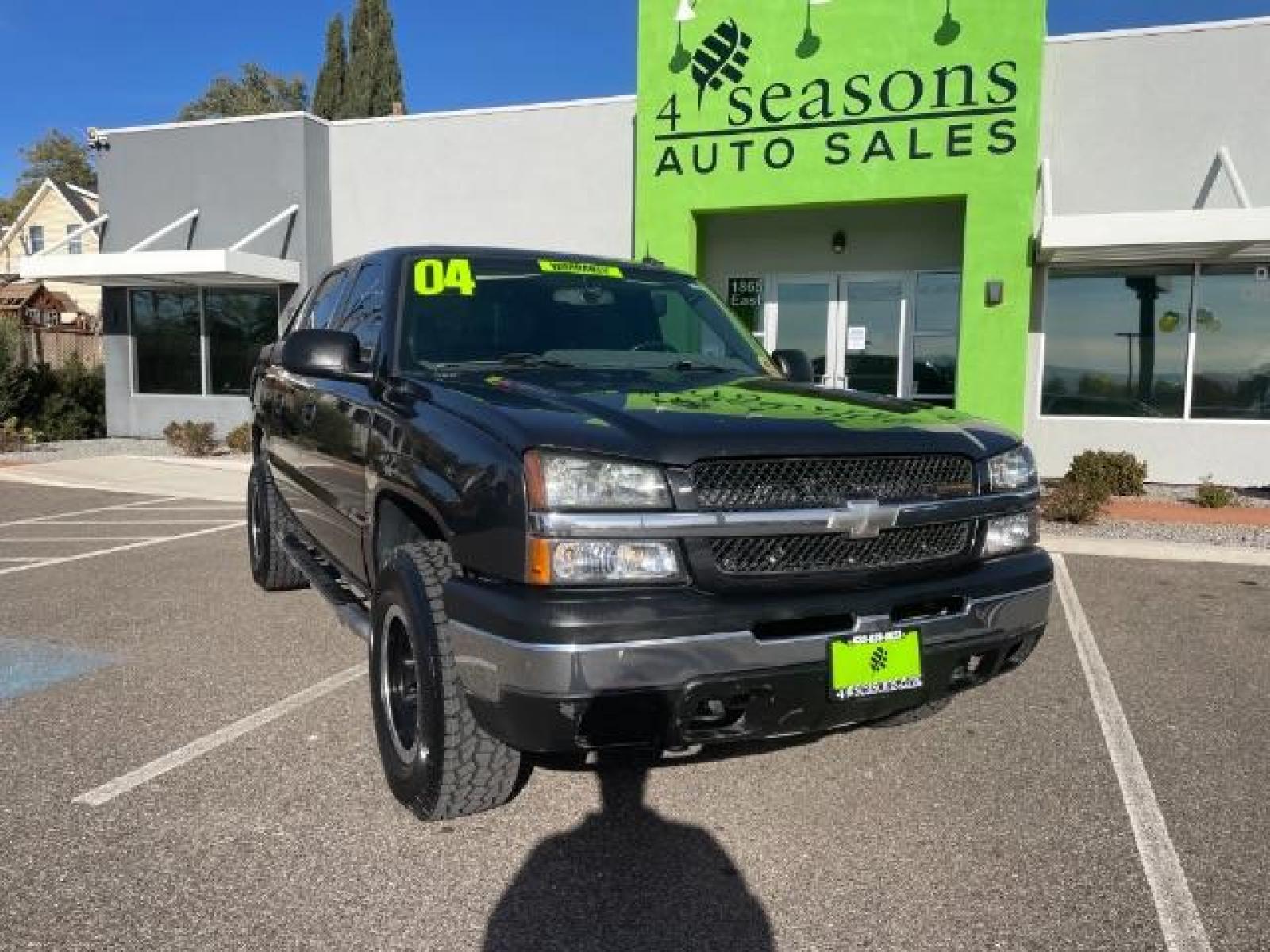 2004 Black /Dark Charcoal Leather Interior Chevrolet Avalanche 1500 4WD (3GNEK12T94G) with an 5.3L V8 OHV 16V engine, 4-Speed Automatic transmission, located at 1865 East Red Hills Pkwy, St. George, 84770, (435) 628-0023, 37.120850, -113.543640 - We specialize in helping ALL people get the best financing available. No matter your credit score, good, bad or none we can get you an amazing rate. Had a bankruptcy, divorce, or repossessions? We give you the green light to get your credit back on the road. Low down and affordable payments that fit - Photo #1