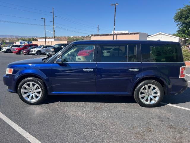 2011 Kona Blue Metallic /Medium Light Stone Leather Interior Ford Flex Limited FWD (2FMGK5DC3BB) with an 3.5L V6 DOHC 24V engine, 6-Speed Automatic Overdrive transmission, located at 1865 East Red Hills Pkwy, St. George, 84770, (435) 628-0023, 37.120850, -113.543640 - We specialize in helping ALL people get the best financing available. No matter your credit score, good, bad or none we can get you an amazing rate. Had a bankruptcy, divorce, or repossessions? We give you the green light to get your credit back on the road. Low down and affordable payments that fit - Photo#3