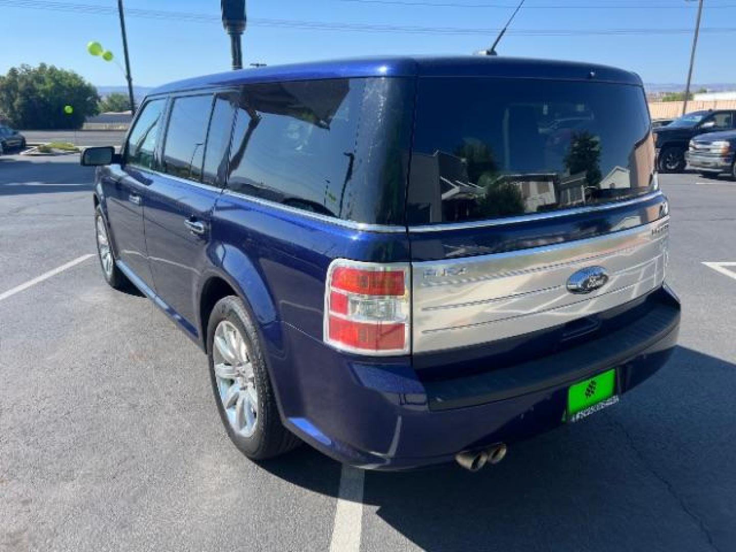 2011 Kona Blue Metallic /Medium Light Stone Leather Interior Ford Flex Limited FWD (2FMGK5DC3BB) with an 3.5L V6 DOHC 24V engine, 6-Speed Automatic Overdrive transmission, located at 1865 East Red Hills Pkwy, St. George, 84770, (435) 628-0023, 37.120850, -113.543640 - We specialize in helping ALL people get the best financing available. No matter your credit score, good, bad or none we can get you an amazing rate. Had a bankruptcy, divorce, or repossessions? We give you the green light to get your credit back on the road. Low down and affordable payments that fit- Photo#4
