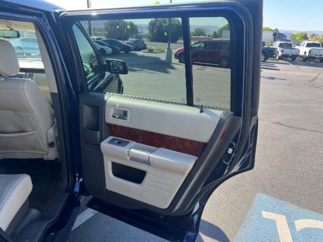 2011 Kona Blue Metallic /Medium Light Stone Leather Interior Ford Flex Limited FWD (2FMGK5DC3BB) with an 3.5L V6 DOHC 24V engine, 6-Speed Automatic Overdrive transmission, located at 1865 East Red Hills Pkwy, St. George, 84770, (435) 628-0023, 37.120850, -113.543640 - We specialize in helping ALL people get the best financing available. No matter your credit score, good, bad or none we can get you an amazing rate. Had a bankruptcy, divorce, or repossessions? We give you the green light to get your credit back on the road. Low down and affordable payments that fit - Photo#28