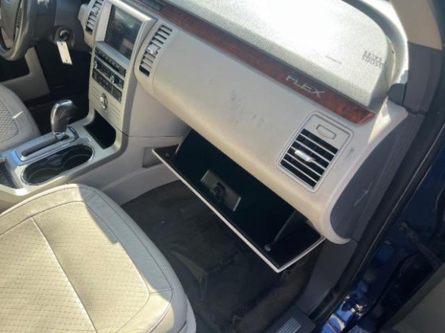 2011 Kona Blue Metallic /Medium Light Stone Leather Interior Ford Flex Limited FWD (2FMGK5DC3BB) with an 3.5L V6 DOHC 24V engine, 6-Speed Automatic Overdrive transmission, located at 1865 East Red Hills Pkwy, St. George, 84770, (435) 628-0023, 37.120850, -113.543640 - We specialize in helping ALL people get the best financing available. No matter your credit score, good, bad or none we can get you an amazing rate. Had a bankruptcy, divorce, or repossessions? We give you the green light to get your credit back on the road. Low down and affordable payments that fit- Photo#32