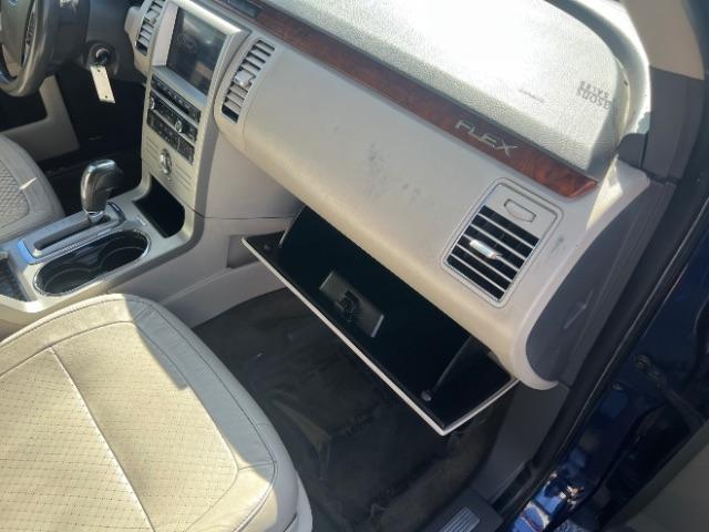 2011 Kona Blue Metallic /Medium Light Stone Leather Interior Ford Flex Limited FWD (2FMGK5DC3BB) with an 3.5L V6 DOHC 24V engine, 6-Speed Automatic Overdrive transmission, located at 1865 East Red Hills Pkwy, St. George, 84770, (435) 628-0023, 37.120850, -113.543640 - We specialize in helping ALL people get the best financing available. No matter your credit score, good, bad or none we can get you an amazing rate. Had a bankruptcy, divorce, or repossessions? We give you the green light to get your credit back on the road. Low down and affordable payments that fit - Photo#32