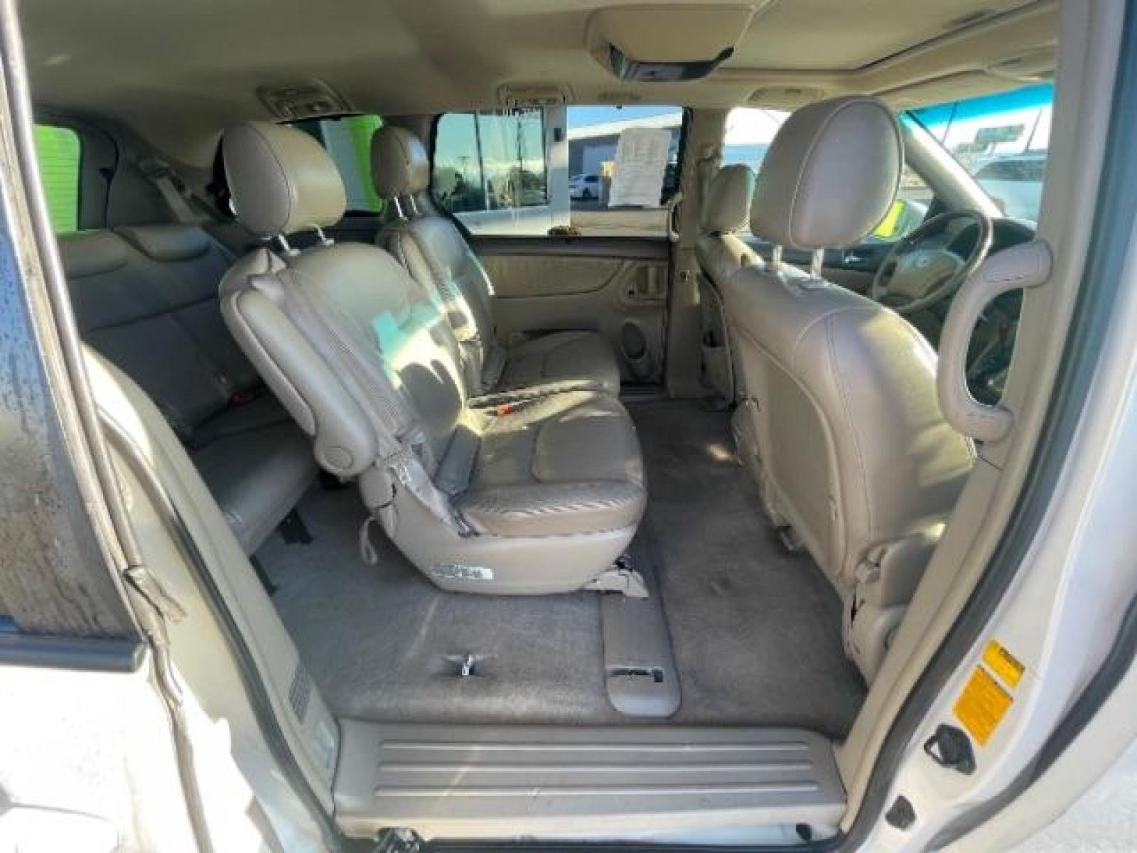 2004 white /Fawn Cloth Interior Toyota Sienna XLE Limited (5TDZA22C04S) with an 3.3L V6 DOHC 24V engine, 5-Speed Automatic transmission, located at 1865 East Red Hills Pkwy, St. George, 84770, (435) 628-0023, 37.120850, -113.543640 - We specialize in helping ALL people get the best financing available. No matter your credit score, good, bad or none we can get you an amazing rate. Had a bankruptcy, divorce, or repossessions? We give you the green light to get your credit back on the road. Low down and affordable payments that fit - Photo #35