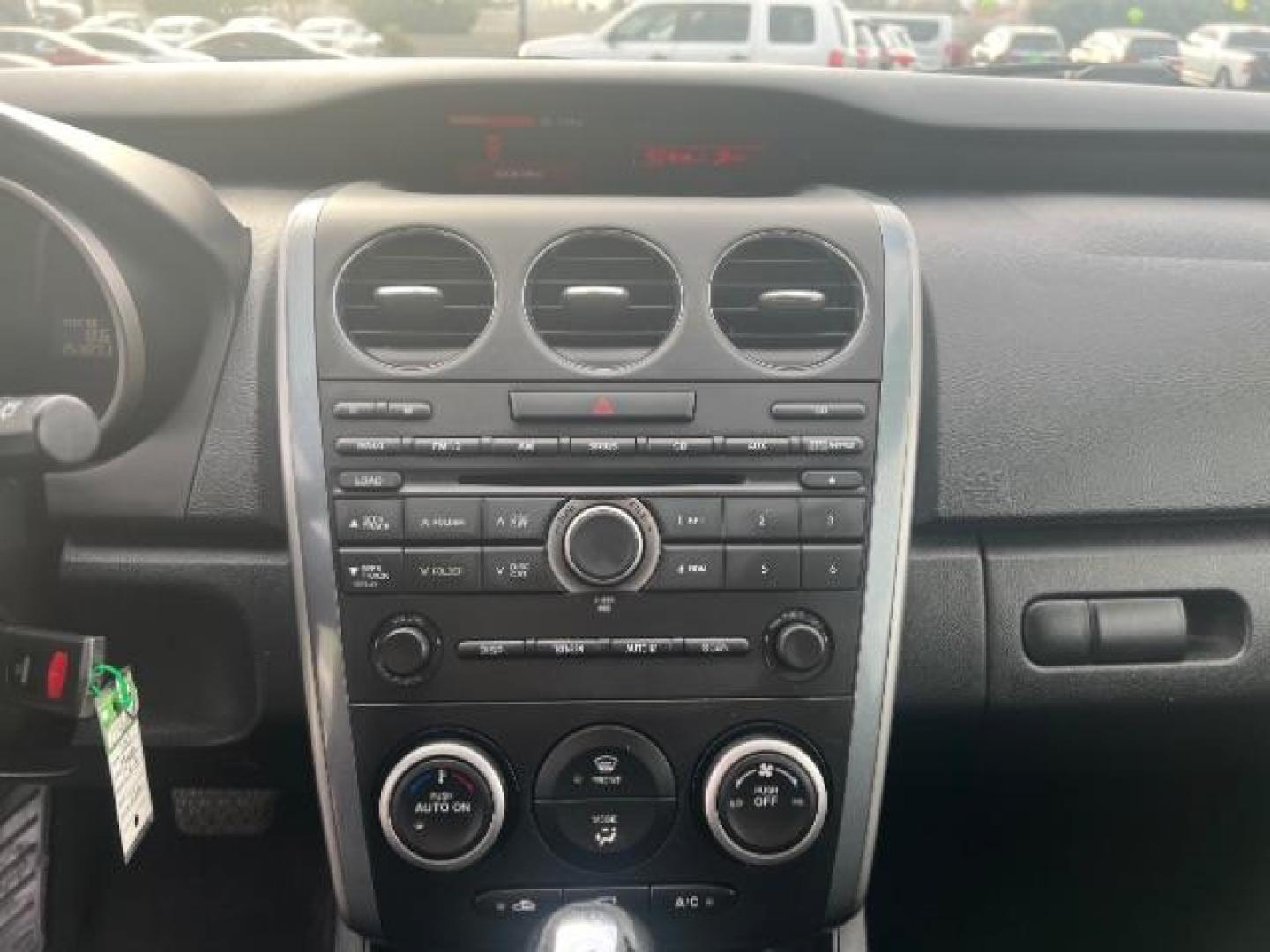 2012 Liquid Silver Metallic /Black Cloth Interior Mazda CX-7 i Sport (JM3ER2BM5C0) with an 2.5L L4 DOHC 16V engine, 5-Speed Automatic transmission, located at 1865 East Red Hills Pkwy, St. George, 84770, (435) 628-0023, 37.120850, -113.543640 - We specialize in helping ALL people get the best financing available. No matter your credit score, good, bad or none we can get you an amazing rate. Had a bankruptcy, divorce, or repossessions? We give you the green light to get your credit back on the road. Low down and affordable payments that fit - Photo#19