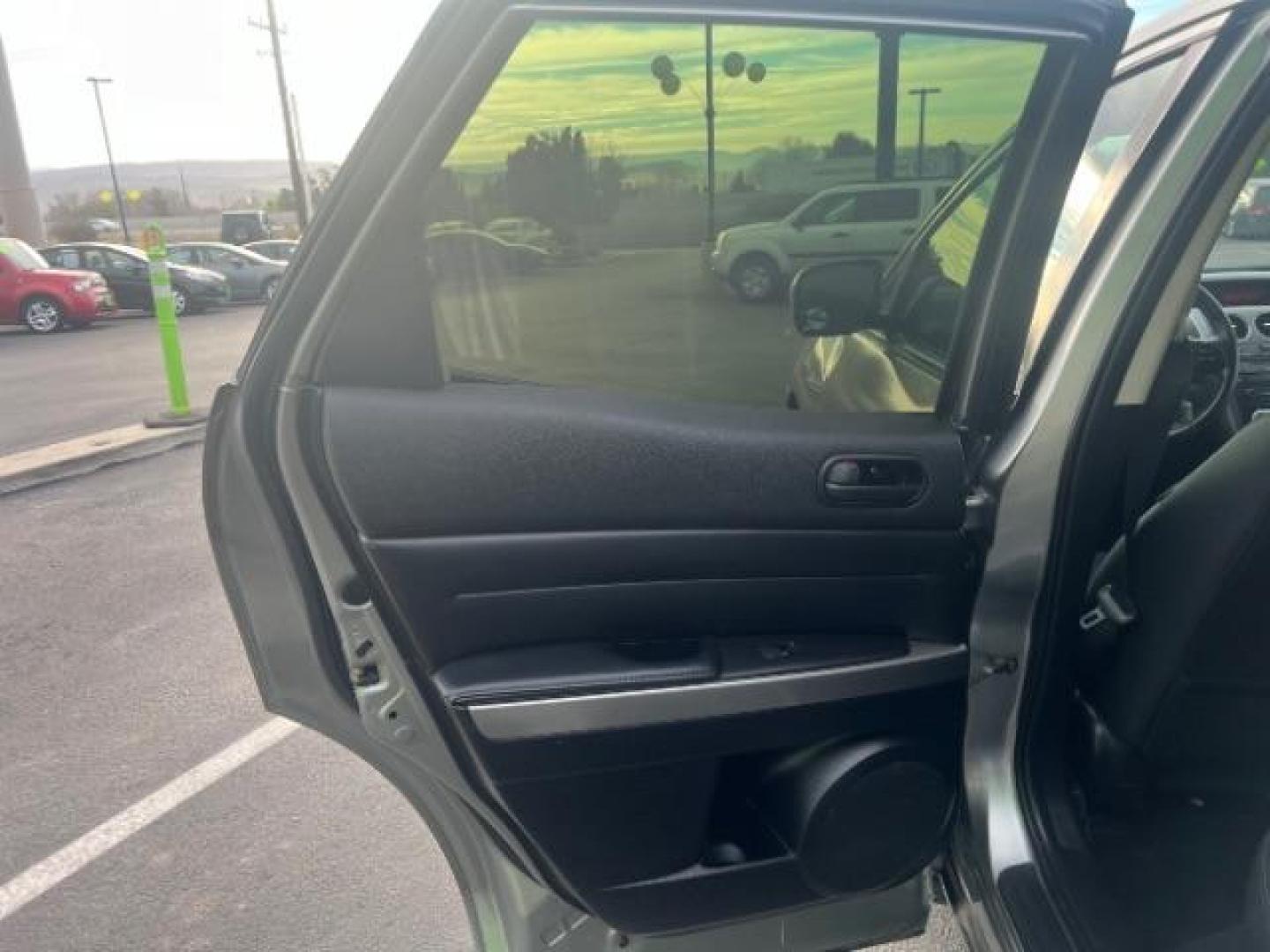 2012 Liquid Silver Metallic /Black Cloth Interior Mazda CX-7 i Sport (JM3ER2BM5C0) with an 2.5L L4 DOHC 16V engine, 5-Speed Automatic transmission, located at 1865 East Red Hills Pkwy, St. George, 84770, (435) 628-0023, 37.120850, -113.543640 - We specialize in helping ALL people get the best financing available. No matter your credit score, good, bad or none we can get you an amazing rate. Had a bankruptcy, divorce, or repossessions? We give you the green light to get your credit back on the road. Low down and affordable payments that fit - Photo#21