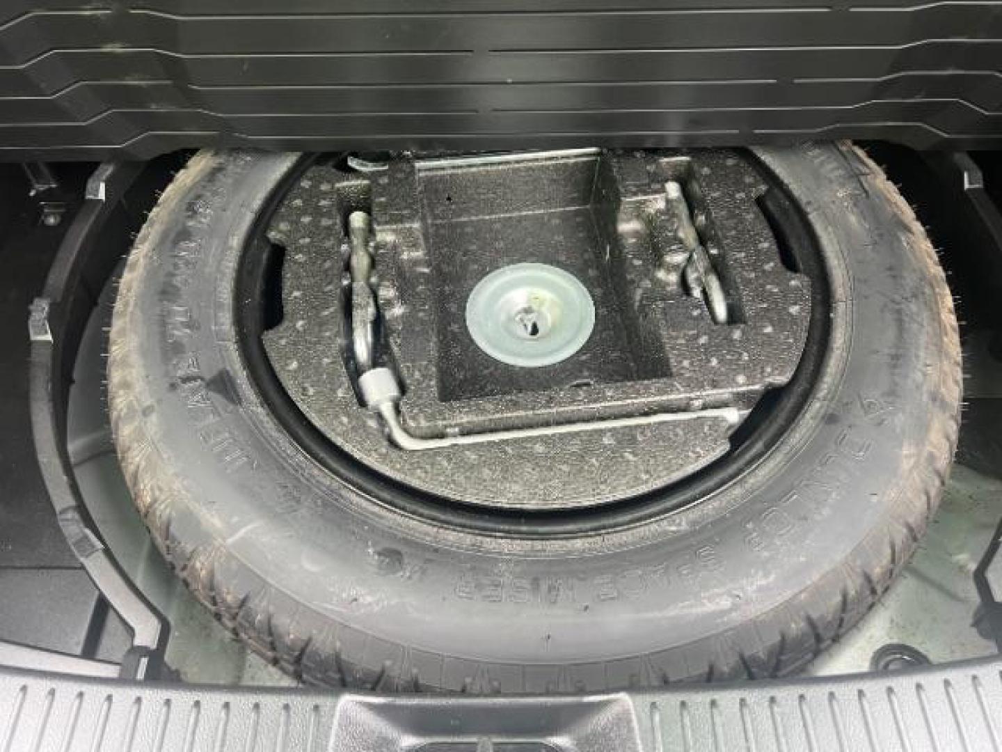 2012 Liquid Silver Metallic /Black Cloth Interior Mazda CX-7 i Sport (JM3ER2BM5C0) with an 2.5L L4 DOHC 16V engine, 5-Speed Automatic transmission, located at 1865 East Red Hills Pkwy, St. George, 84770, (435) 628-0023, 37.120850, -113.543640 - We specialize in helping ALL people get the best financing available. No matter your credit score, good, bad or none we can get you an amazing rate. Had a bankruptcy, divorce, or repossessions? We give you the green light to get your credit back on the road. Low down and affordable payments that fit - Photo#26