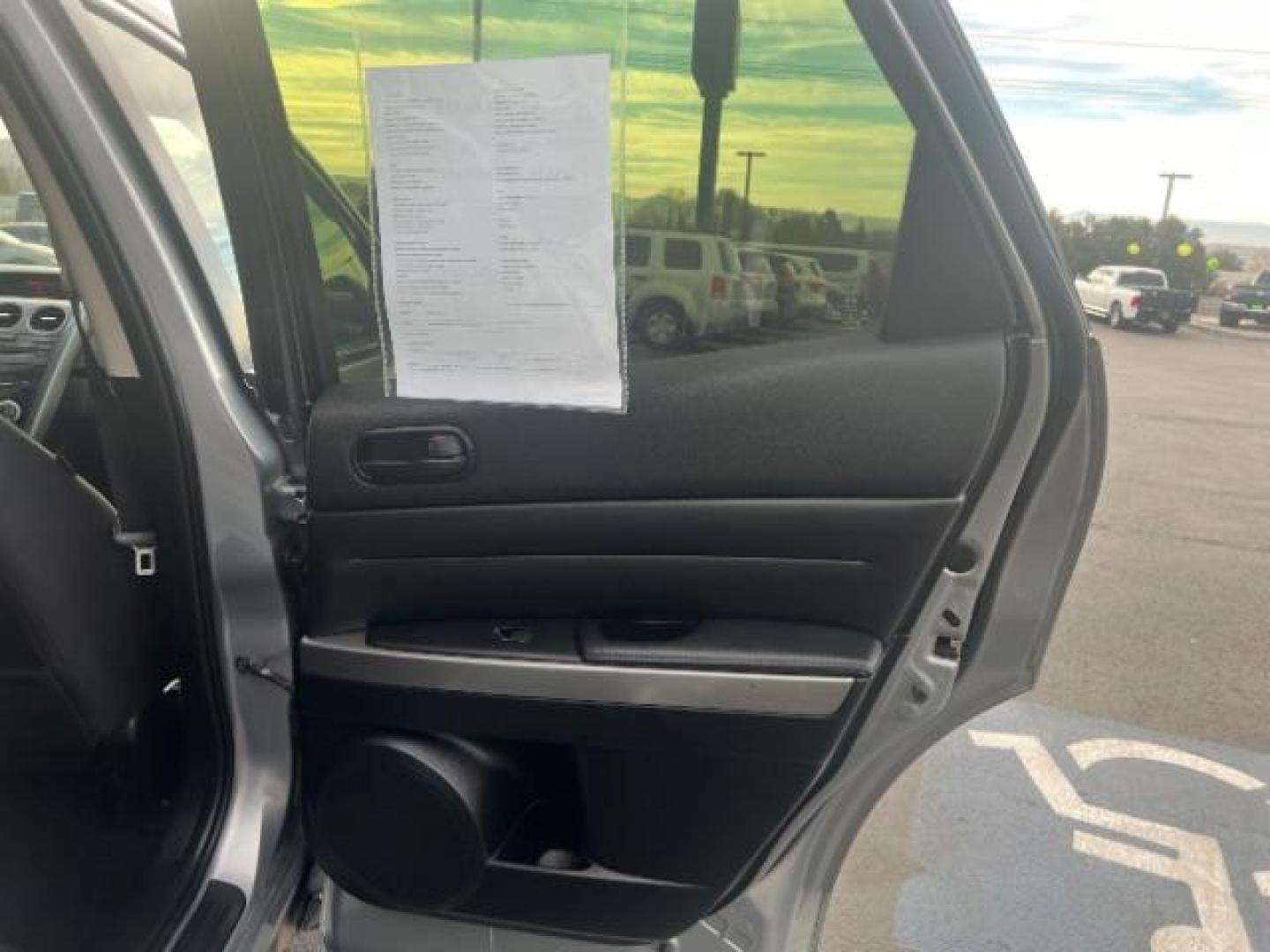 2012 Liquid Silver Metallic /Black Cloth Interior Mazda CX-7 i Sport (JM3ER2BM5C0) with an 2.5L L4 DOHC 16V engine, 5-Speed Automatic transmission, located at 1865 East Red Hills Pkwy, St. George, 84770, (435) 628-0023, 37.120850, -113.543640 - We specialize in helping ALL people get the best financing available. No matter your credit score, good, bad or none we can get you an amazing rate. Had a bankruptcy, divorce, or repossessions? We give you the green light to get your credit back on the road. Low down and affordable payments that fit - Photo#27