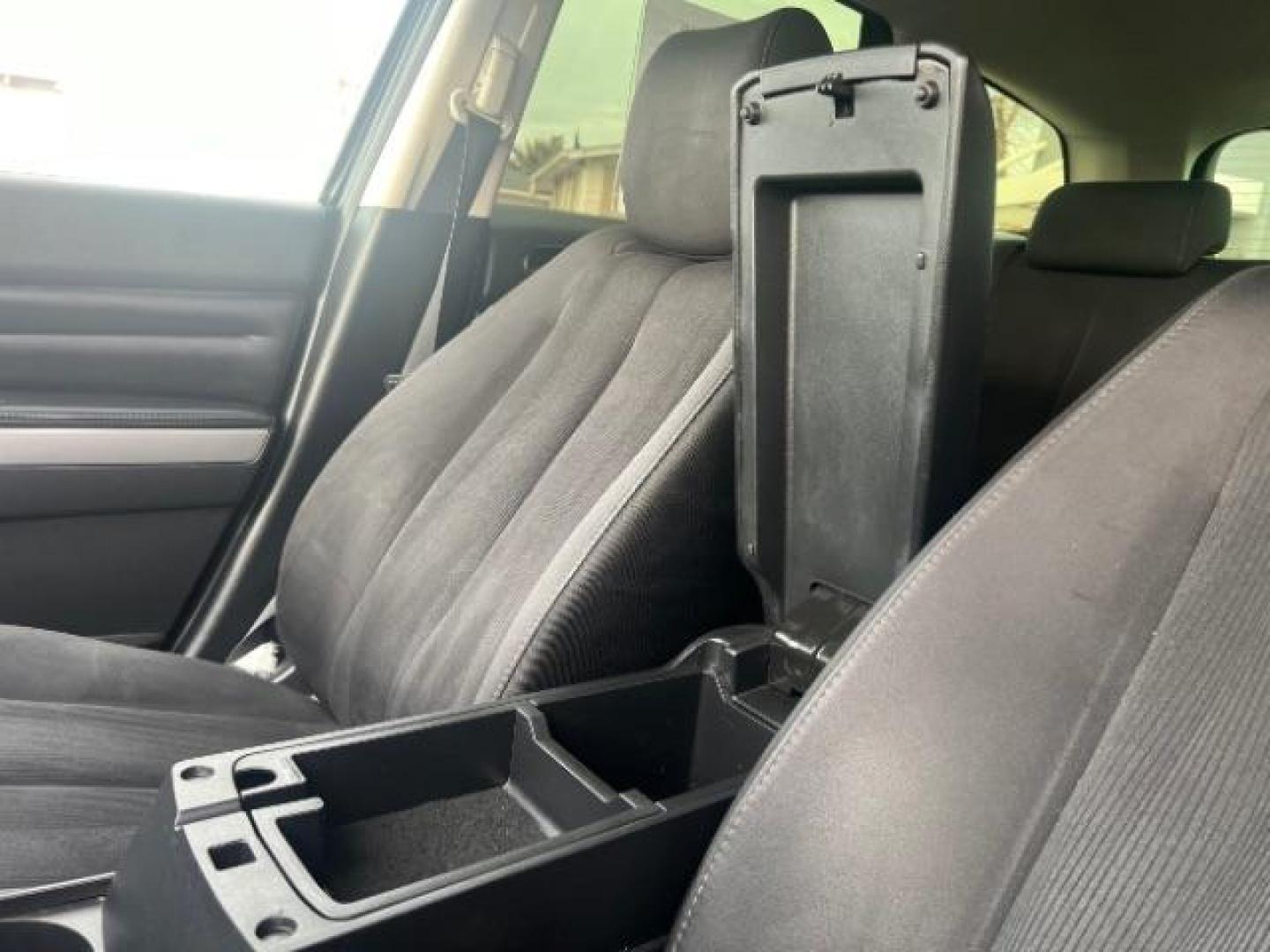 2012 Liquid Silver Metallic /Black Cloth Interior Mazda CX-7 i Sport (JM3ER2BM5C0) with an 2.5L L4 DOHC 16V engine, 5-Speed Automatic transmission, located at 1865 East Red Hills Pkwy, St. George, 84770, (435) 628-0023, 37.120850, -113.543640 - We specialize in helping ALL people get the best financing available. No matter your credit score, good, bad or none we can get you an amazing rate. Had a bankruptcy, divorce, or repossessions? We give you the green light to get your credit back on the road. Low down and affordable payments that fit - Photo#20