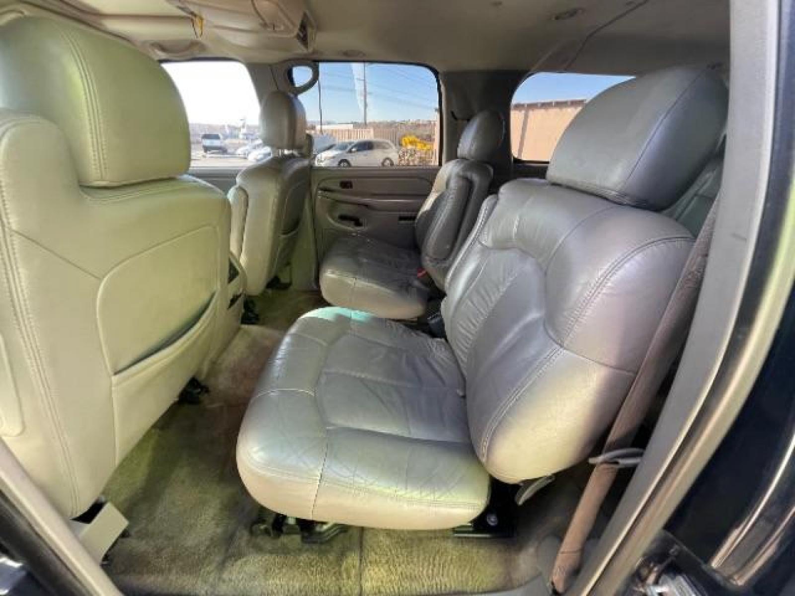 2005 Dark Blue Metallic /Gray/Dark Charcoal Leather Interior Chevrolet Suburban 1500 2WD (3GNEC16Z05G) with an 5.3L V8 OHV 16V FFV engine, 4-Speed Automatic transmission, located at 1865 East Red Hills Pkwy, St. George, 84770, (435) 628-0023, 37.120850, -113.543640 - Photo #21