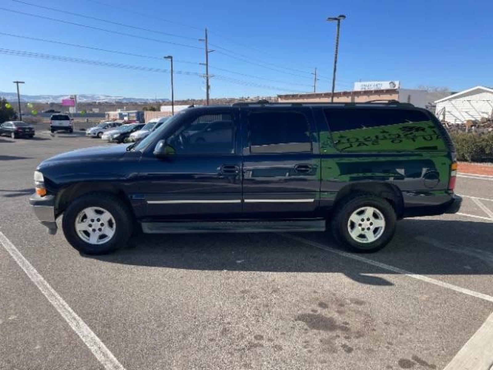 2005 Dark Blue Metallic /Gray/Dark Charcoal Leather Interior Chevrolet Suburban 1500 2WD (3GNEC16Z05G) with an 5.3L V8 OHV 16V FFV engine, 4-Speed Automatic transmission, located at 1865 East Red Hills Pkwy, St. George, 84770, (435) 628-0023, 37.120850, -113.543640 - Photo #5
