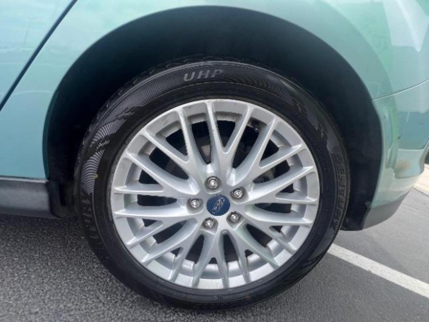 2012 Frosted Glass /Medium Light Stone C Ford Focus SEL (1FAHP3M20CL) with an 2.0L L4 DOHC 16V engine, 6-Speed Automatic transmission, located at 940 North Main Street, Cedar City, UT, 84720, (435) 628-0023, 37.692936, -113.061897 - We specialize in helping ALL people get the best financing available. No matter your credit score, good, bad or none we can get you an amazing rate. Had a bankruptcy, divorce, or repossessions? We give you the green light to get your credit back on the road. Low down and affordable payments that fit - Photo#11