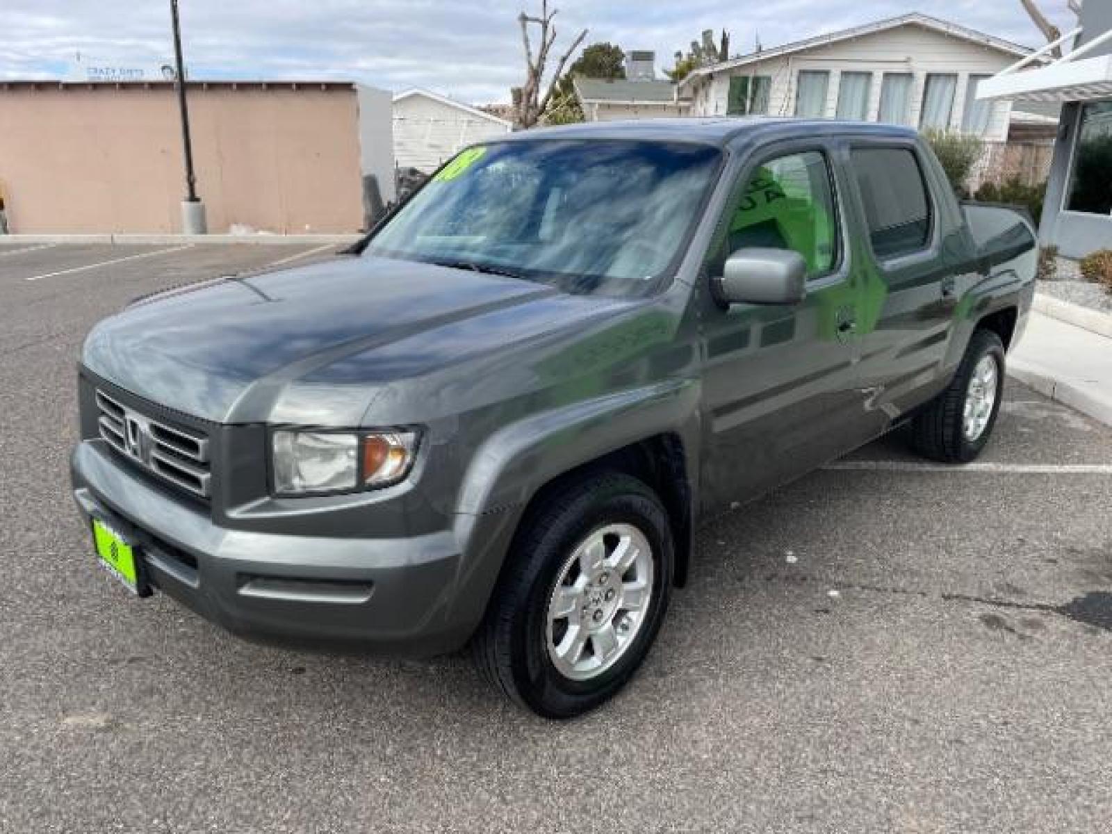 2008 Billet Silver Metallic /Gray Leather Interior Honda Ridgeline RTL (2HJYK16598H) with an 3.5L V6 SOHC 24V engine, 5-Speed Automatic transmission, located at 1865 East Red Hills Pkwy, St. George, 84770, (435) 628-0023, 37.120850, -113.543640 - Photo #3