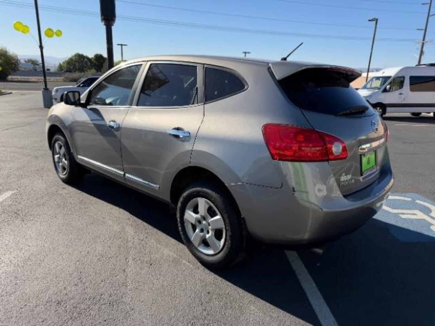 2011 Platinum Graphite Metallic /Black Cloth Interior Nissan Rogue S AWD (JN8AS5MV4BW) with an 2.5L L4 DOHC 16V engine, Continuously Variable Transmission transmission, located at 1865 East Red Hills Pkwy, St. George, 84770, (435) 628-0023, 37.120850, -113.543640 - We specialize in helping ALL people get the best financing available. No matter your credit score, good, bad or none we can get you an amazing rate. Had a bankruptcy, divorce, or repossessions? We give you the green light to get your credit back on the road. Low down and affordable payments that fit - Photo#4
