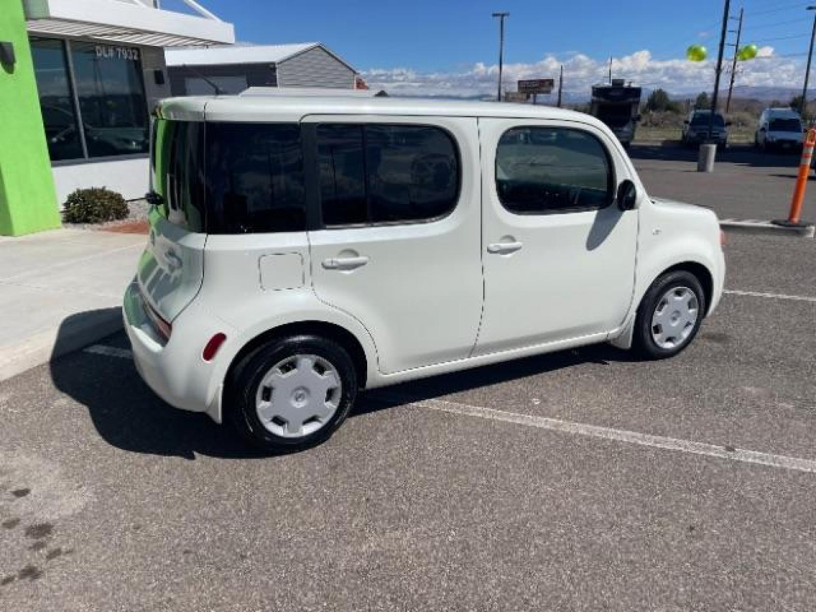 2010 White Pearl /Black Cloth Interior Nissan cube 1.8 S (JN8AZ2KR9AT) with an 1.8L L4 DOHC 16V engine, Continuously Variable Transmission transmission, located at 1865 East Red Hills Pkwy, St. George, 84770, (435) 628-0023, 37.120850, -113.543640 - Photo #10