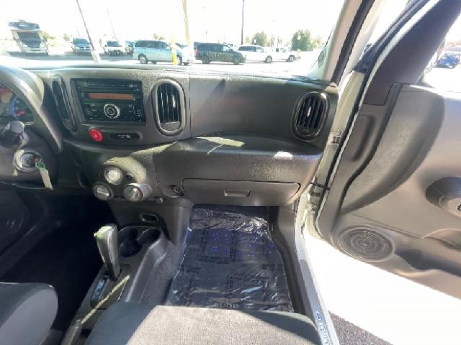 2010 White Pearl /Black Cloth Interior Nissan cube 1.8 S (JN8AZ2KR9AT) with an 1.8L L4 DOHC 16V engine, Continuously Variable Transmission transmission, located at 1865 East Red Hills Pkwy, St. George, 84770, (435) 628-0023, 37.120850, -113.543640 - Photo #30