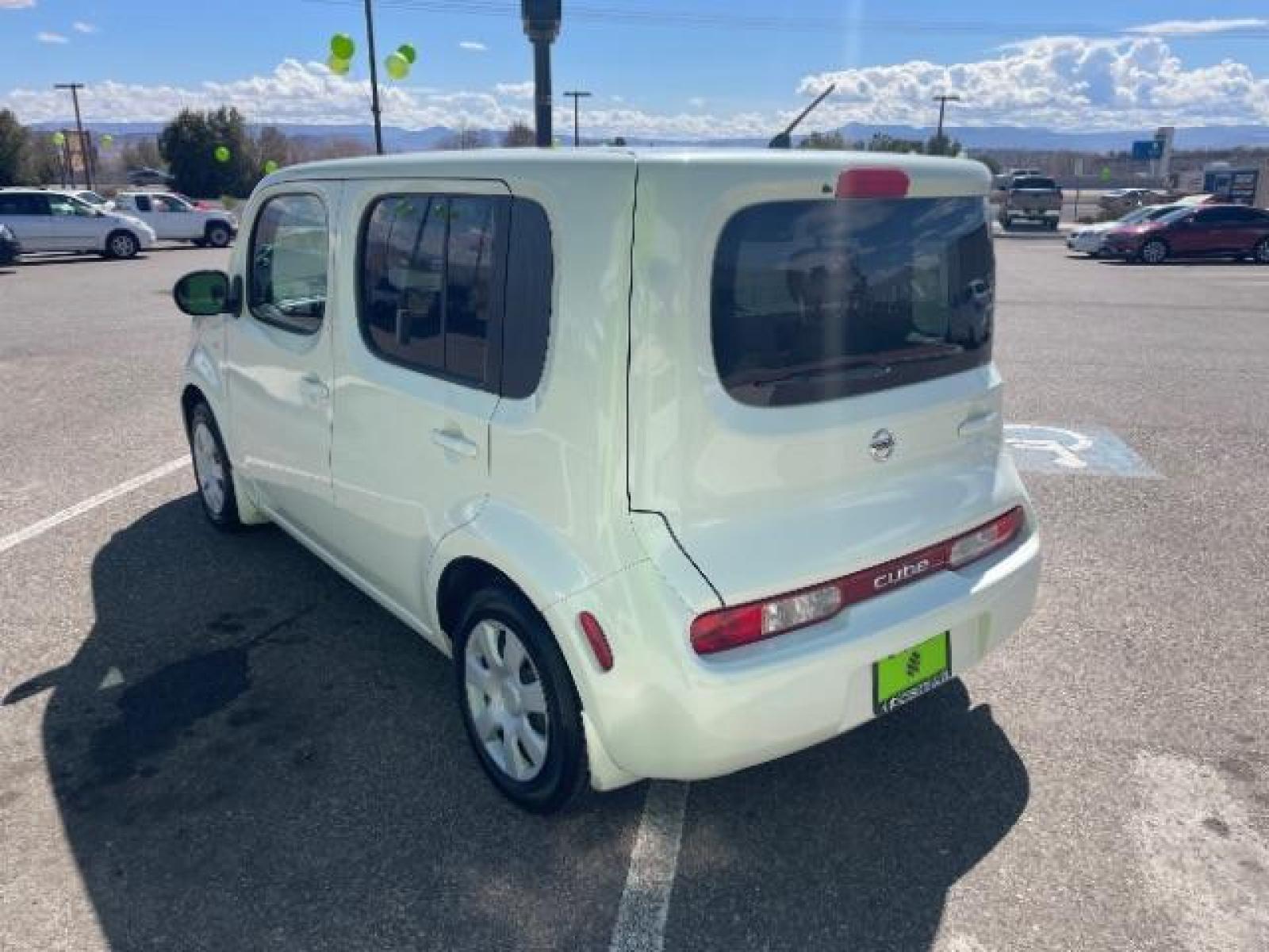 2010 White Pearl /Black Cloth Interior Nissan cube 1.8 S (JN8AZ2KR9AT) with an 1.8L L4 DOHC 16V engine, Continuously Variable Transmission transmission, located at 1865 East Red Hills Pkwy, St. George, 84770, (435) 628-0023, 37.120850, -113.543640 - Photo #7