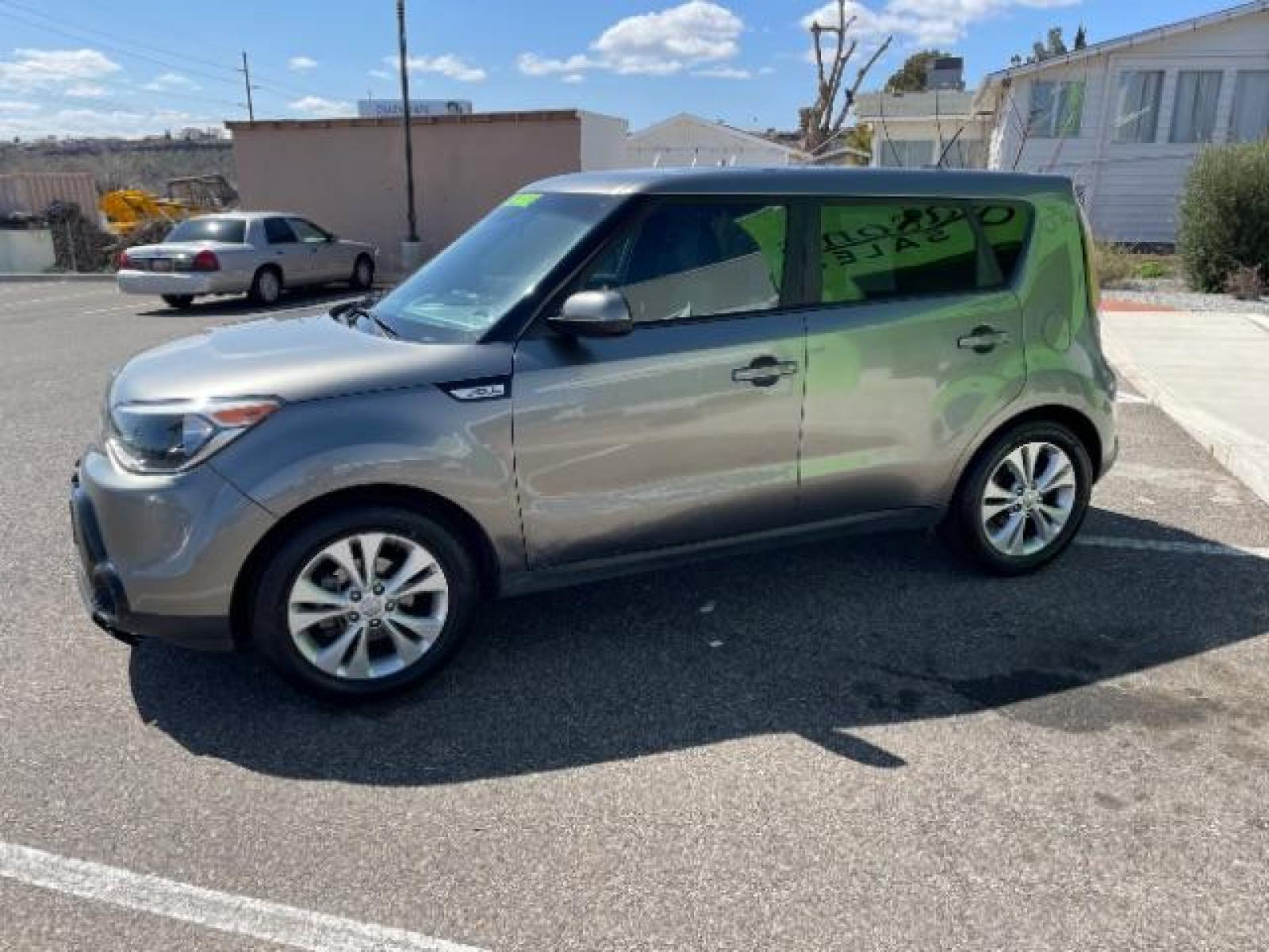 2016 Titanium Gray /Black, cloth Kia Soul + (KNDJP3A52G7) with an 2.0L L4 DOHC 16V engine, 6-Speed Automatic transmission, located at 1865 East Red Hills Pkwy, St. George, 84770, (435) 628-0023, 37.120850, -113.543640 - Photo #4