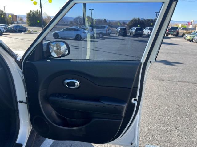 2019 Clear White /Black Tricot Cloth, cloth Kia Soul Base 6M (KNDJN2A28K7) with an 1.6L L4 DOHC 16V engine, 6-Speed Manual transmission, located at 1865 East Red Hills Pkwy, St. George, 84770, (435) 628-0023, 37.120850, -113.543640 - We specialize in helping ALL people get the best financing available. No matter your credit score, good, bad or none we can get you an amazing rate. Had a bankruptcy, divorce, or repossessions? We give you the green light to get your credit back on the road. Low down and affordable payments that fit - Photo#26