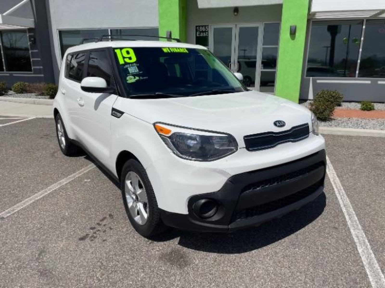 2019 Clear White /Black Tricot Cloth, cloth Kia Soul Base 6M (KNDJN2A28K7) with an 1.6L L4 DOHC 16V engine, 6-Speed Manual transmission, located at 1865 East Red Hills Pkwy, St. George, 84770, (435) 628-0023, 37.120850, -113.543640 - Photo #1