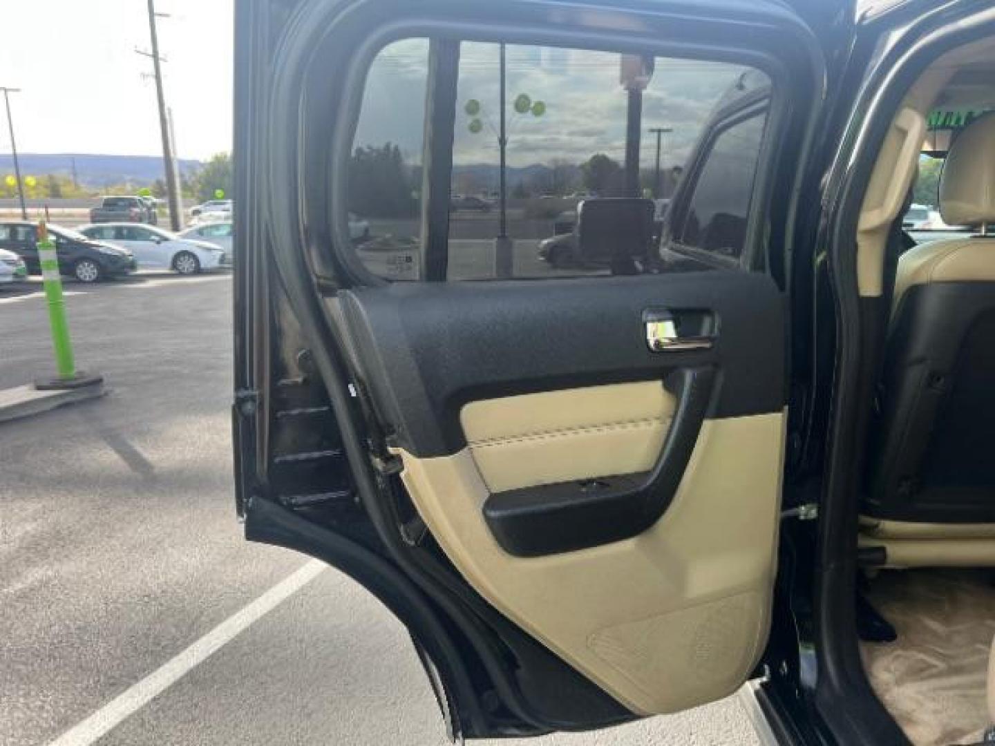 2007 Black /Tan Leather Interior Hummer H3 Adventure (5GTDN13E478) with an 3.7L L5 DOHC 20V engine, 4-Speed Automatic transmission, located at 1865 East Red Hills Pkwy, St. George, 84770, (435) 628-0023, 37.120850, -113.543640 - We specialize in helping ALL people get the best financing available. No matter your credit score, good, bad or none we can get you an amazing rate. Had a bankruptcy, divorce, or repossessions? We give you the green light to get your credit back on the road. Low down and affordable payments that fit - Photo#21