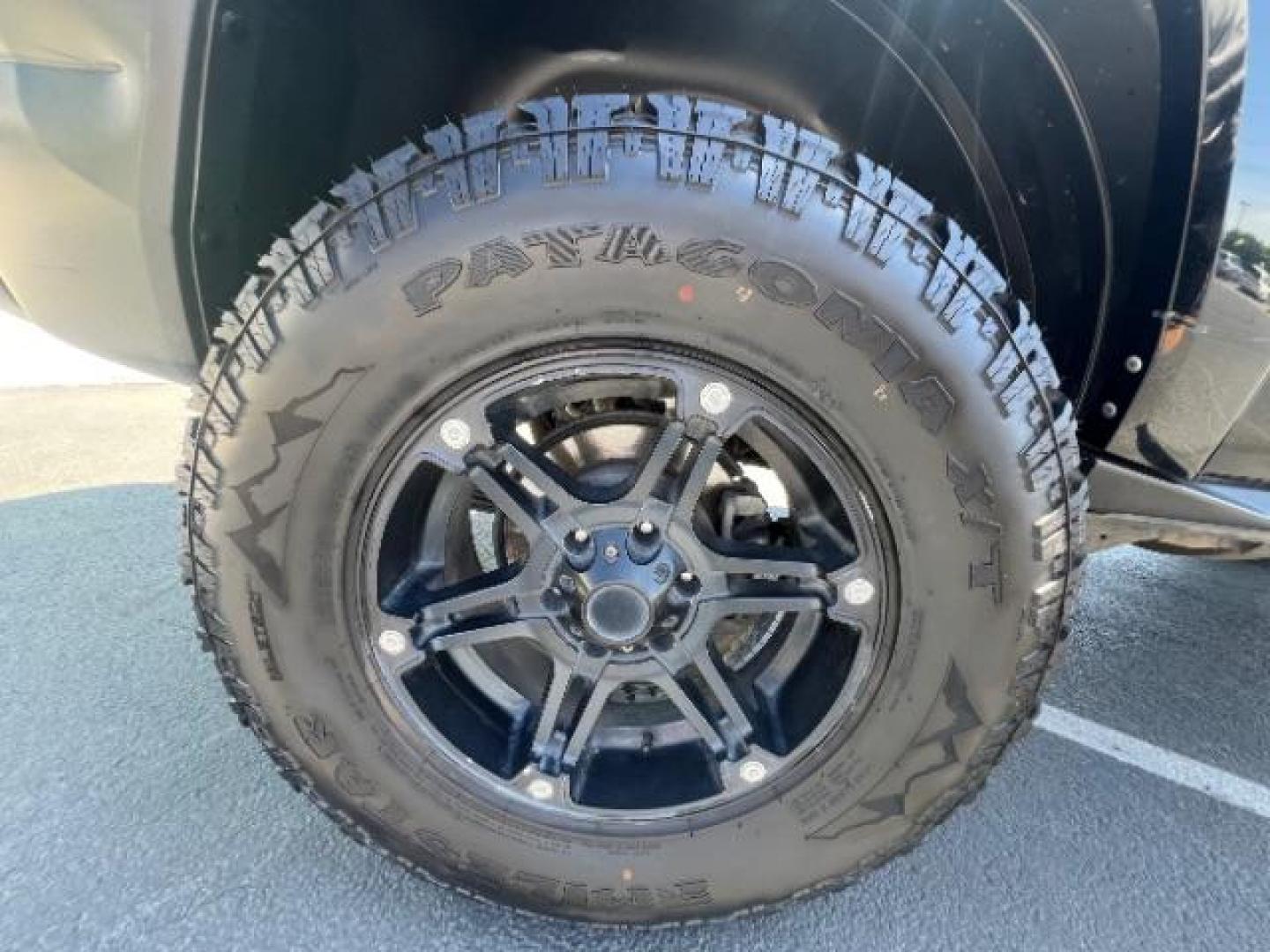 2007 Black /Tan Leather Interior Hummer H3 Adventure (5GTDN13E478) with an 3.7L L5 DOHC 20V engine, 4-Speed Automatic transmission, located at 1865 East Red Hills Pkwy, St. George, 84770, (435) 628-0023, 37.120850, -113.543640 - We specialize in helping ALL people get the best financing available. No matter your credit score, good, bad or none we can get you an amazing rate. Had a bankruptcy, divorce, or repossessions? We give you the green light to get your credit back on the road. Low down and affordable payments that fit - Photo#11