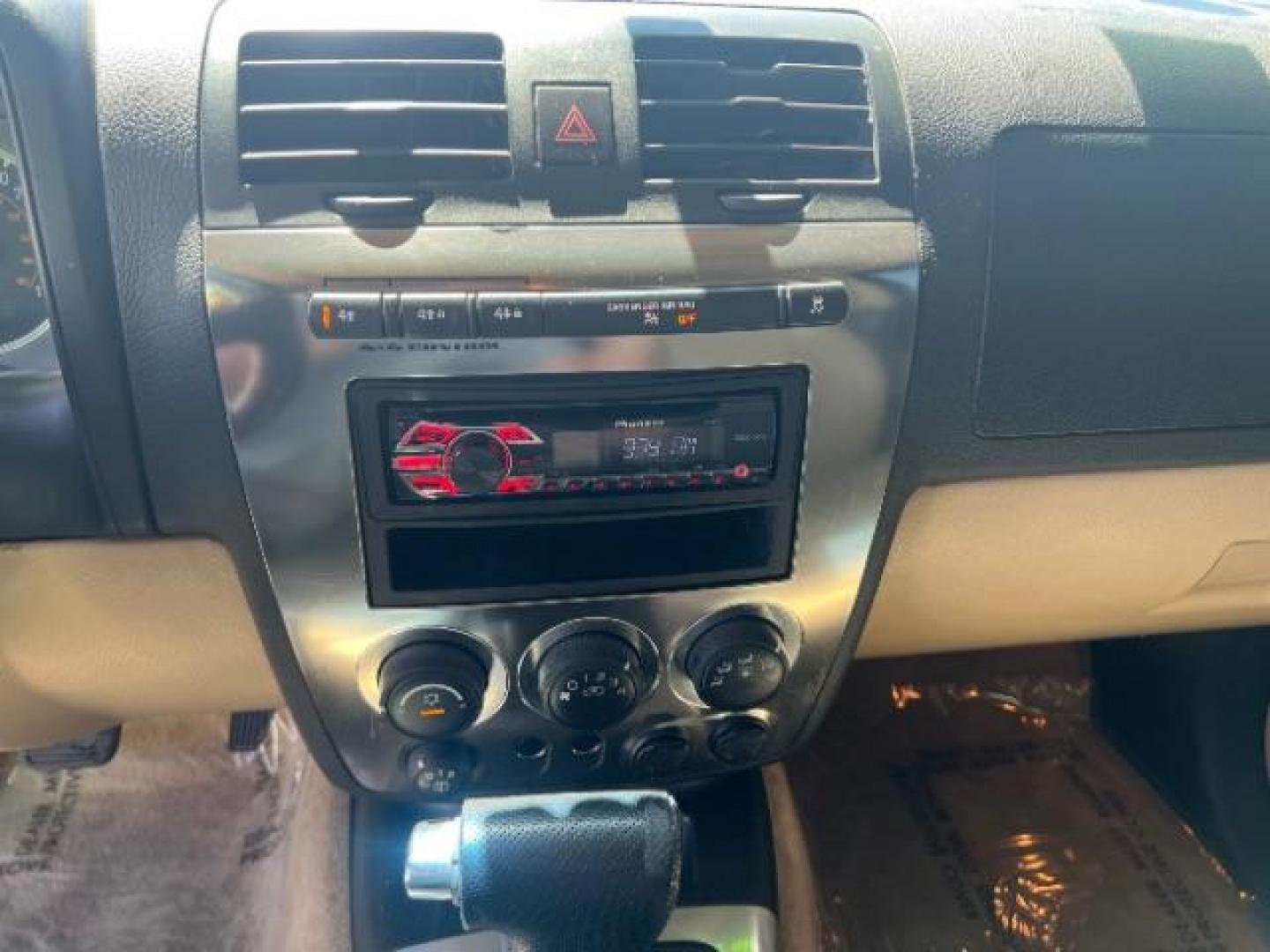 2007 Black /Tan Leather Interior Hummer H3 Adventure (5GTDN13E478) with an 3.7L L5 DOHC 20V engine, 4-Speed Automatic transmission, located at 1865 East Red Hills Pkwy, St. George, 84770, (435) 628-0023, 37.120850, -113.543640 - We specialize in helping ALL people get the best financing available. No matter your credit score, good, bad or none we can get you an amazing rate. Had a bankruptcy, divorce, or repossessions? We give you the green light to get your credit back on the road. Low down and affordable payments that fit - Photo#18