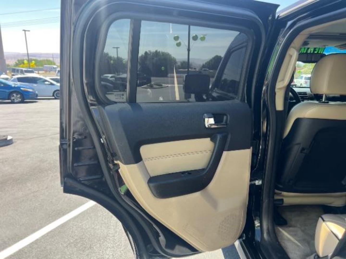 2007 Black /Tan Leather Interior Hummer H3 Adventure (5GTDN13E478) with an 3.7L L5 DOHC 20V engine, 4-Speed Automatic transmission, located at 1865 East Red Hills Pkwy, St. George, 84770, (435) 628-0023, 37.120850, -113.543640 - We specialize in helping ALL people get the best financing available. No matter your credit score, good, bad or none we can get you an amazing rate. Had a bankruptcy, divorce, or repossessions? We give you the green light to get your credit back on the road. Low down and affordable payments that fit - Photo#21