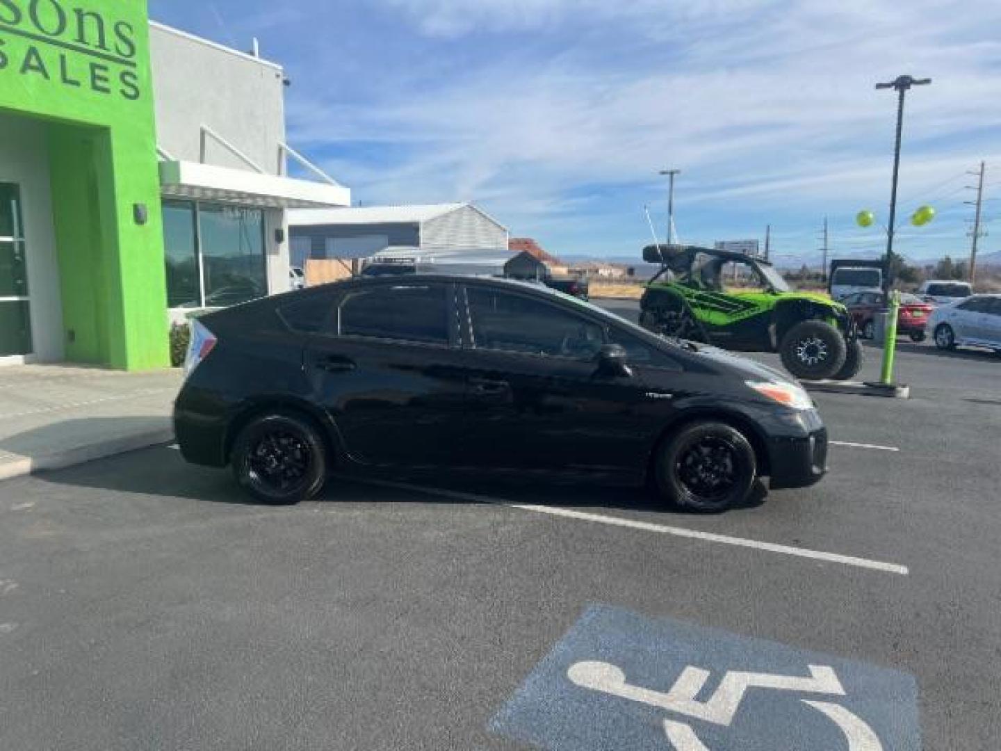 2015 Black /Bisque, cloth Toyota Prius Three (JTDKN3DU7F1) with an 1.8L L4 DOHC 16V HYB engine, Continuously Variabl transmission, located at 1865 East Red Hills Pkwy, St. George, 84770, (435) 628-0023, 37.120850, -113.543640 - Photo#7