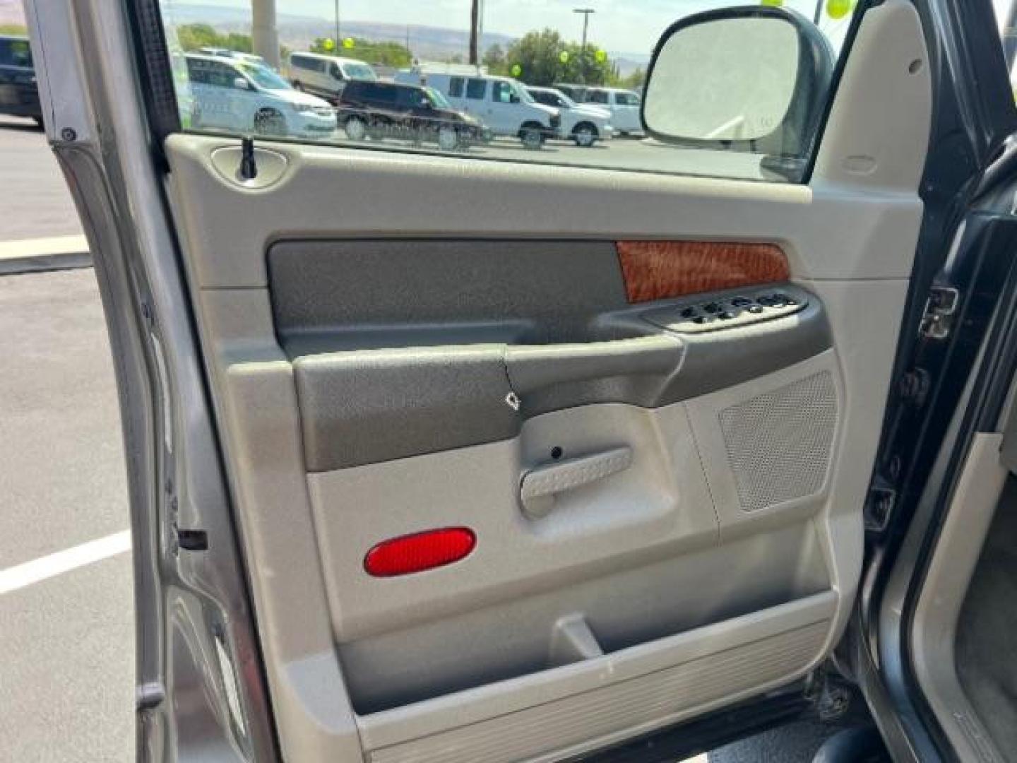 2006 Mineral Gray Metalli /Khaki Cloth Interior Dodge Ram 2500 SLT Mega Cab 2WD (3D7KR29DX6G) with an 5.7L V8 OHV 16V engine, 5-Speed Automatic transmission, located at 1865 East Red Hills Pkwy, St. George, 84770, (435) 628-0023, 37.120850, -113.543640 - We specialize in helping ALL people get the best financing available. No matter your credit score, good, bad or none we can get you an amazing rate. Had a bankruptcy, divorce, or repossessions? We give you the green light to get your credit back on the road. Low down and affordable payments that fit - Photo#12