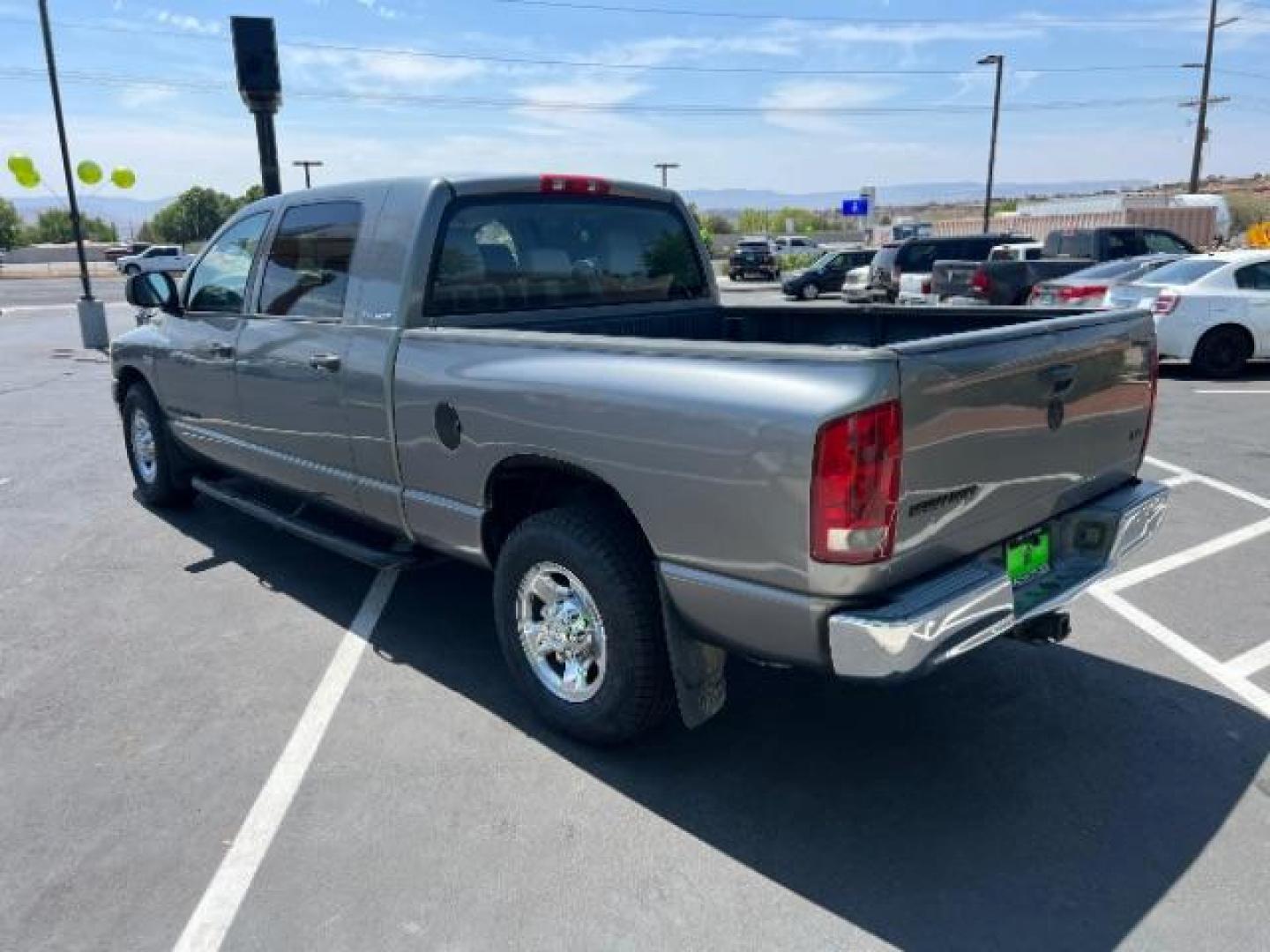 2006 Mineral Gray Metalli /Khaki Cloth Interior Dodge Ram 2500 SLT Mega Cab 2WD (3D7KR29DX6G) with an 5.7L V8 OHV 16V engine, 5-Speed Automatic transmission, located at 1865 East Red Hills Pkwy, St. George, 84770, (435) 628-0023, 37.120850, -113.543640 - We specialize in helping ALL people get the best financing available. No matter your credit score, good, bad or none we can get you an amazing rate. Had a bankruptcy, divorce, or repossessions? We give you the green light to get your credit back on the road. Low down and affordable payments that fit - Photo#4