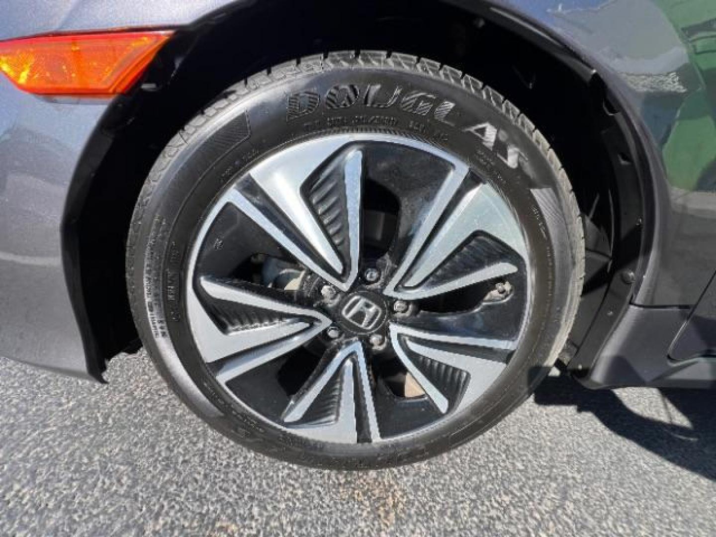 2016 Modern Steel Metallic /Black, cloth Honda Civic EX-T Sedan CVT (19XFC1F38GE) with an 1.5L L4 DOHC 16V TURBO engine, Continuously Variable Transmission transmission, located at 1865 East Red Hills Pkwy, St. George, 84770, (435) 628-0023, 37.120850, -113.543640 - We specialize in helping ALL people get the best financing available. No matter your credit score, good, bad or none we can get you an amazing rate. Had a bankruptcy, divorce, or repossessions? We give you the green light to get your credit back on the road. Low down and affordable payments that fit - Photo#11