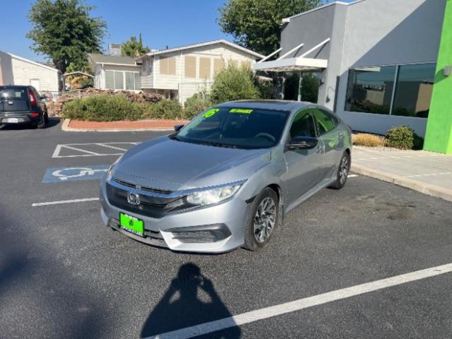 2016 Lunar Silver Metallic /Black, cloth Honda Civic EX Sedan CVT (2HGFC2F78GH) with an 2.0L L4 DOHC 16V engine, Continuously Variable Transmission transmission, located at 1865 East Red Hills Pkwy, St. George, 84770, (435) 628-0023, 37.120850, -113.543640 - We specialize in helping ALL people get the best financing available. No matter your credit score, good, bad or none we can get you an amazing rate. Had a bankruptcy, divorce, or repossessions? We give you the green light to get your credit back on the road. Low down and affordable payments that fit - Photo#2